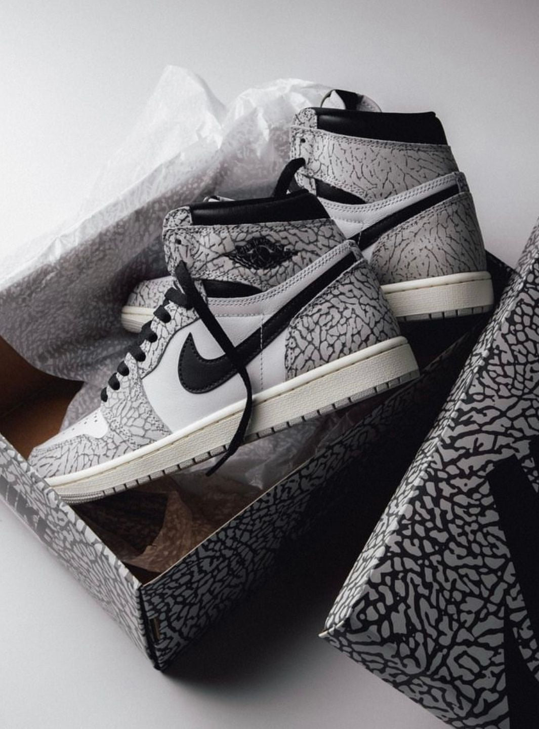 Air Jordan 1 Retro High OG White Cement、JORDAN、Cacoeks