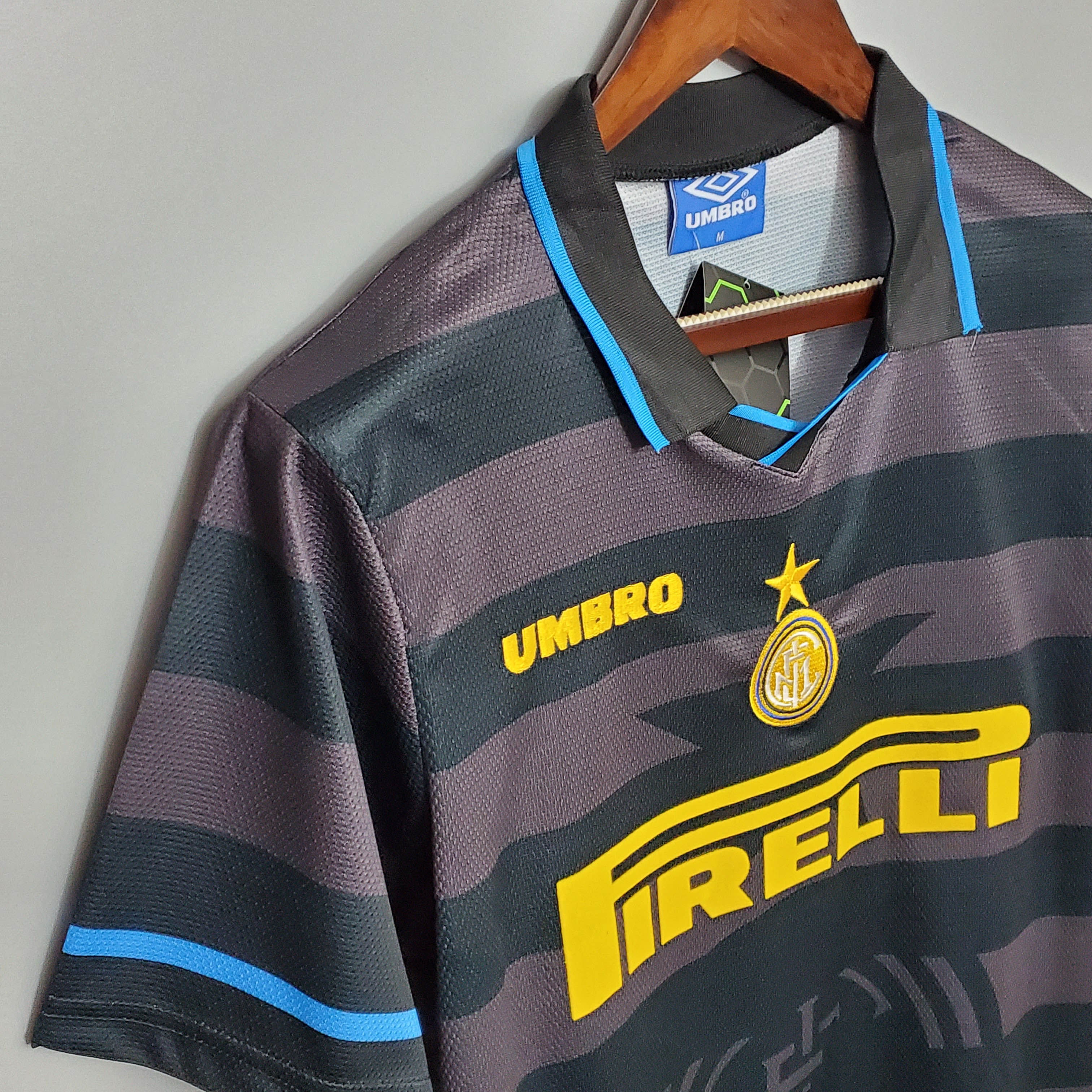 1997/1998 Retro Internazionale Milan Away Football Jersey 1:1 Thai Quality:football jersey mysite: unitedjerseyfootball 邓江浪:football