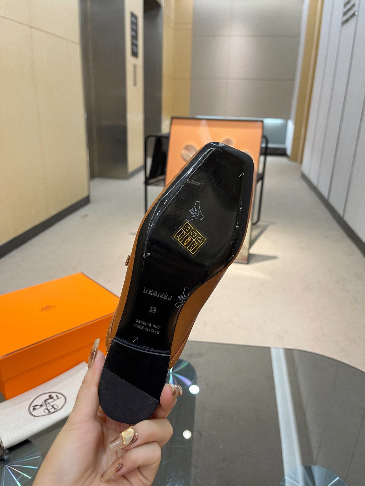 GROUPIE MULE TAWNY LAMBSKIN、mysite、Cacoeks