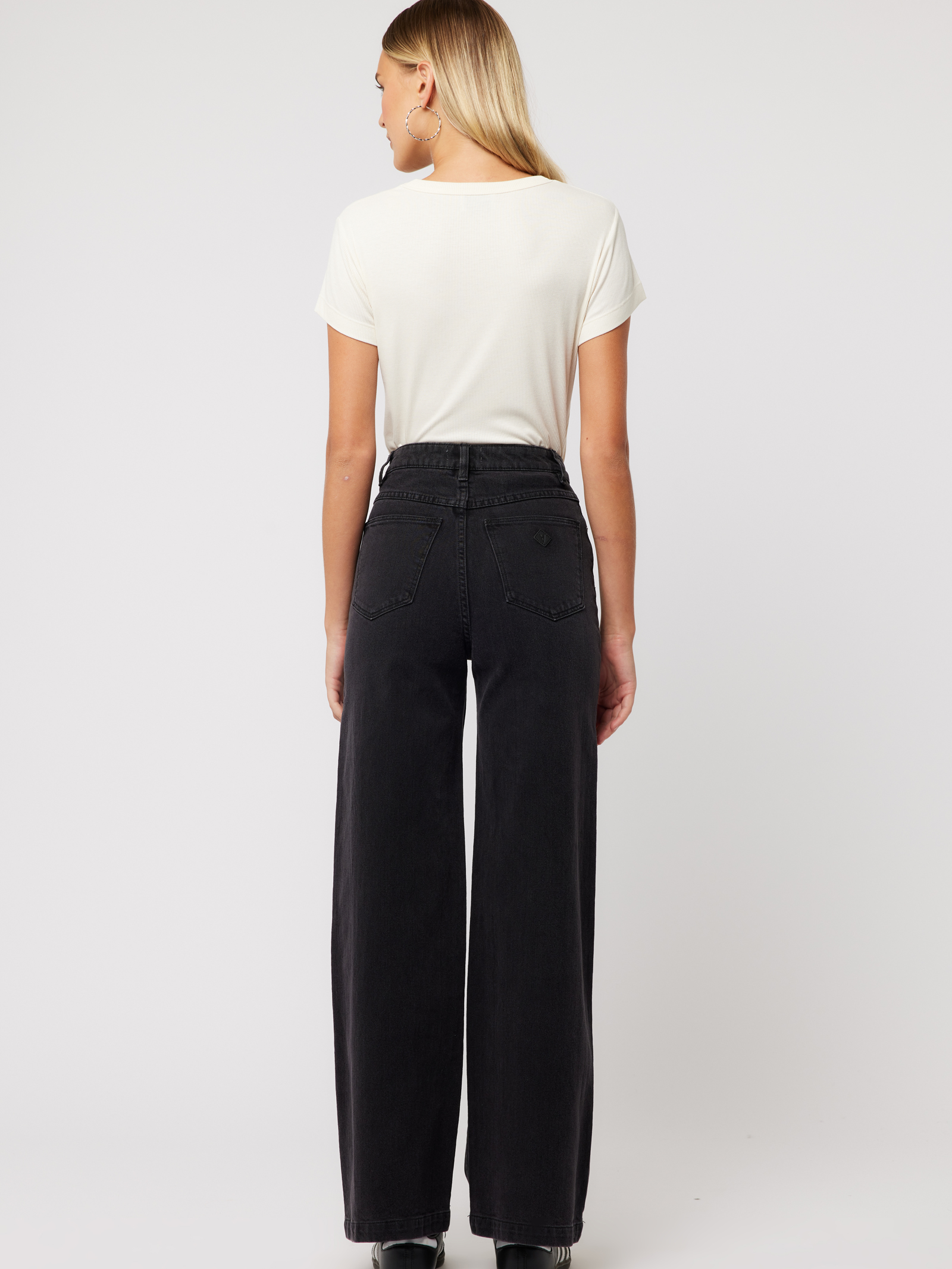 94 High & Wide Sophie Jeans