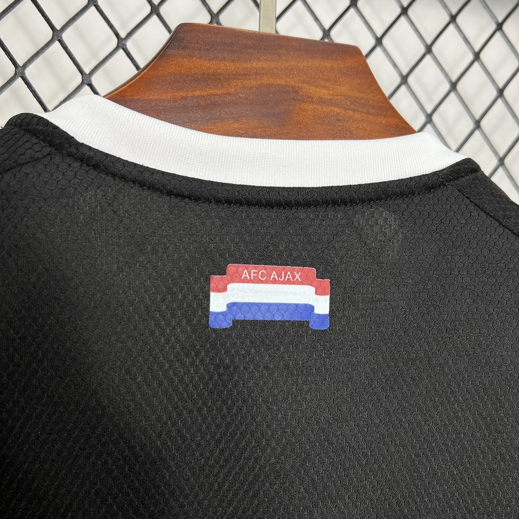 Higojerseys-Ajax 24-25 Third Goalkeeper Black Jersey - Fans Version