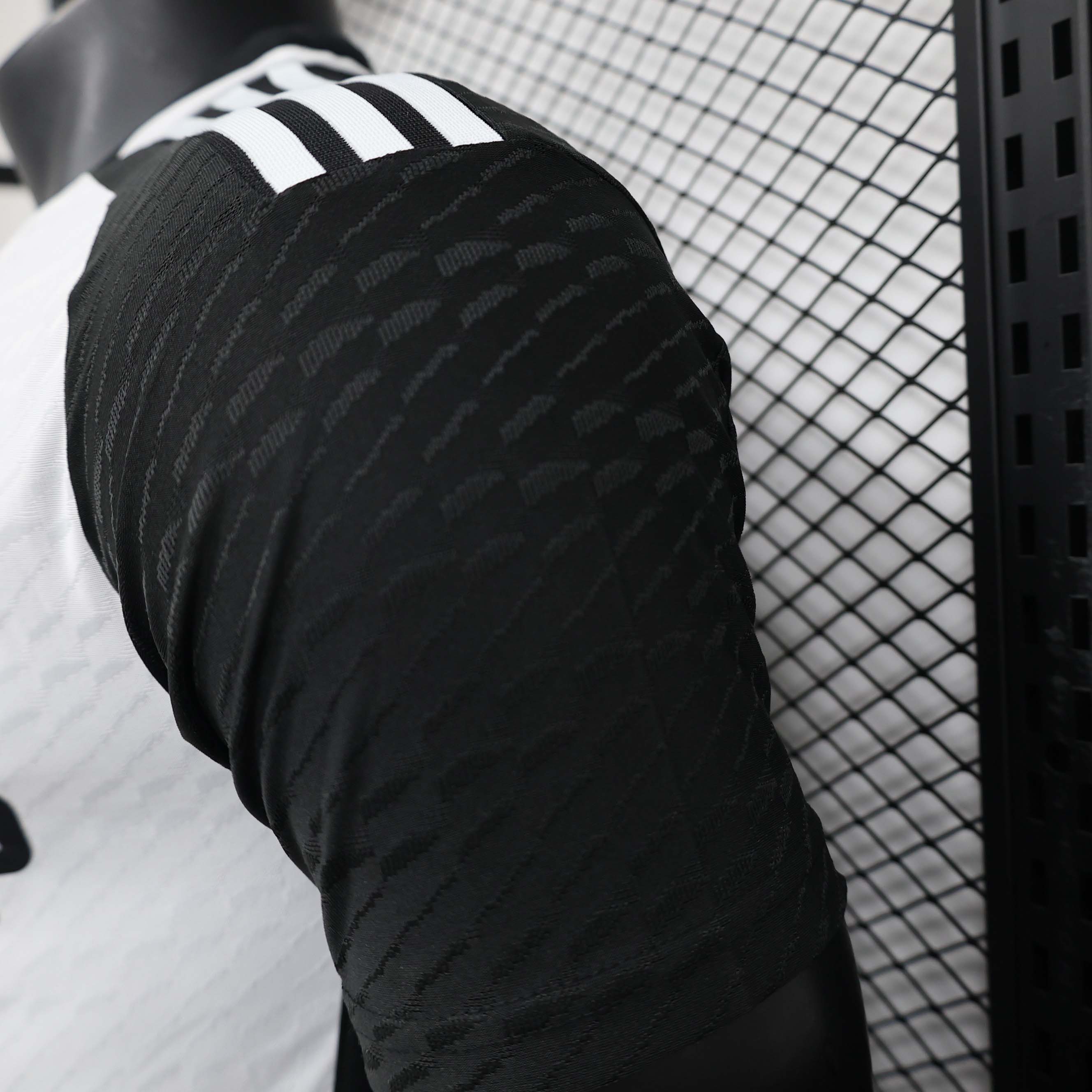 2023/2024 Player Version Fulham Home Football Shirt 1:1 Thai Quality:football jersey mysite: unitedjerseyfootball 邓江浪:football