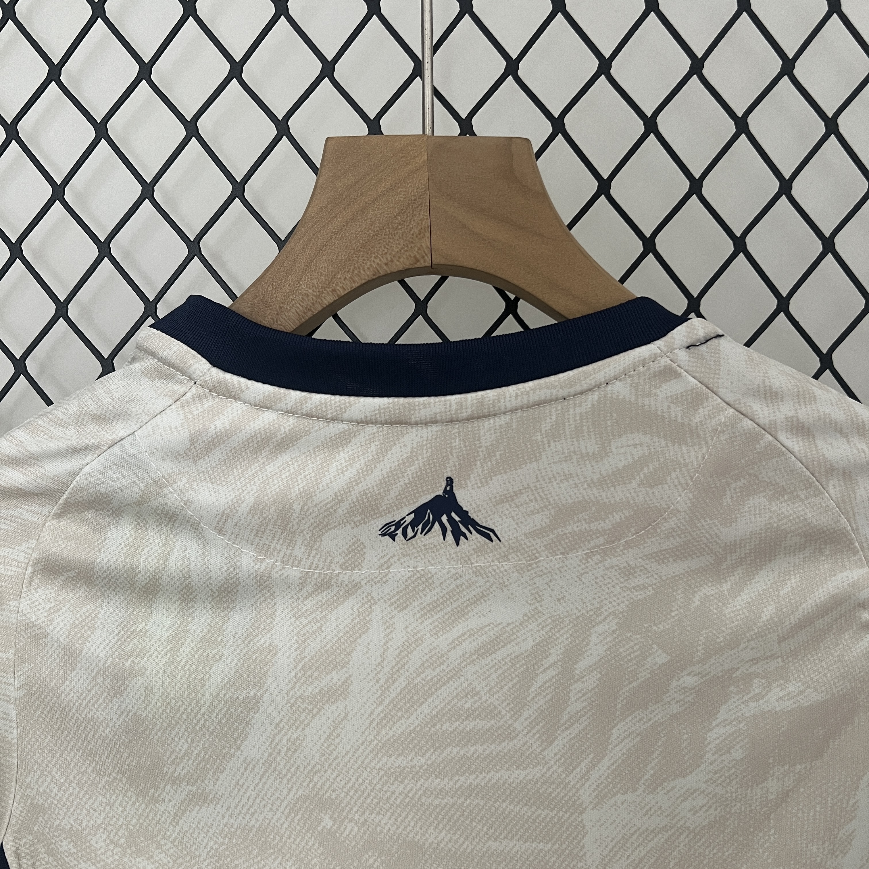 Higojerseys-Osasuna 24-25 Away Kids Kit