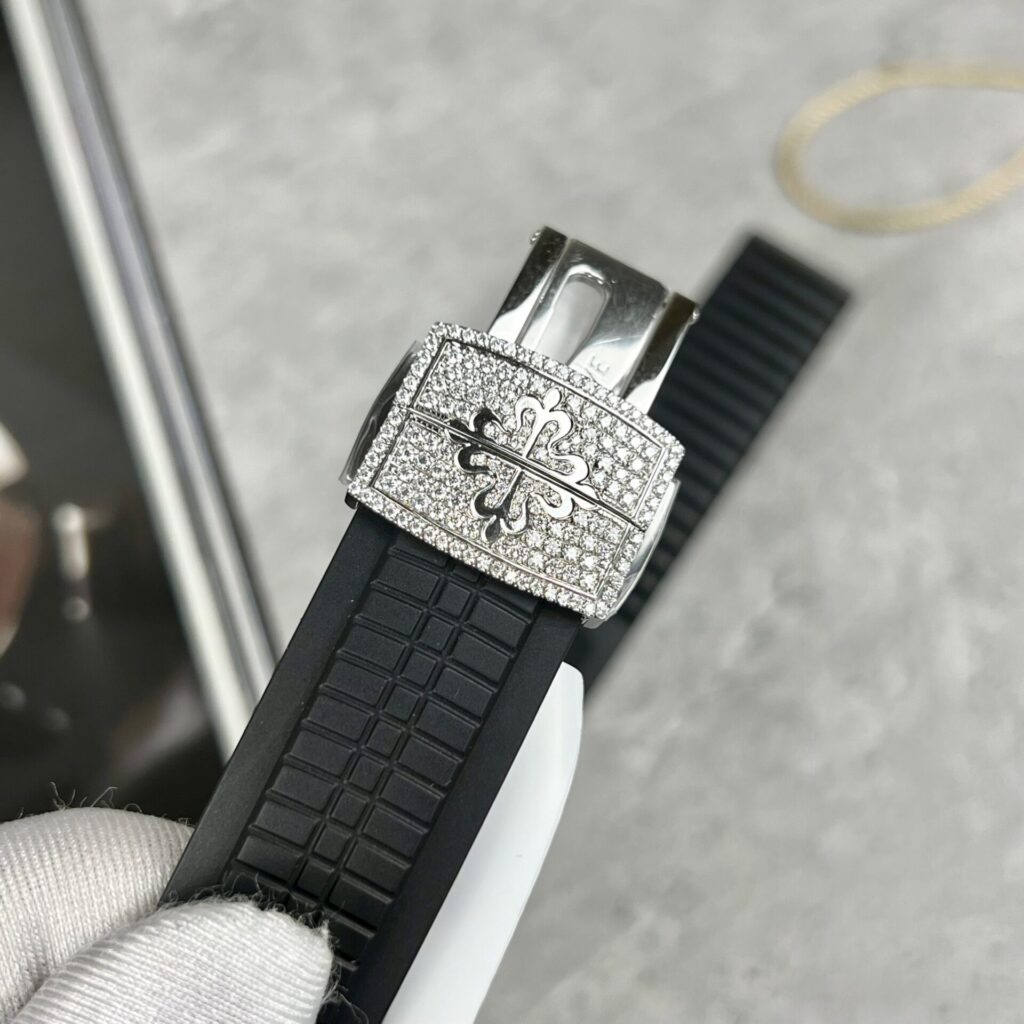 Đồng Hồ Patek Philippe Aquanaut 5719 Độ Kim Cương Moissanite 40mm (2)