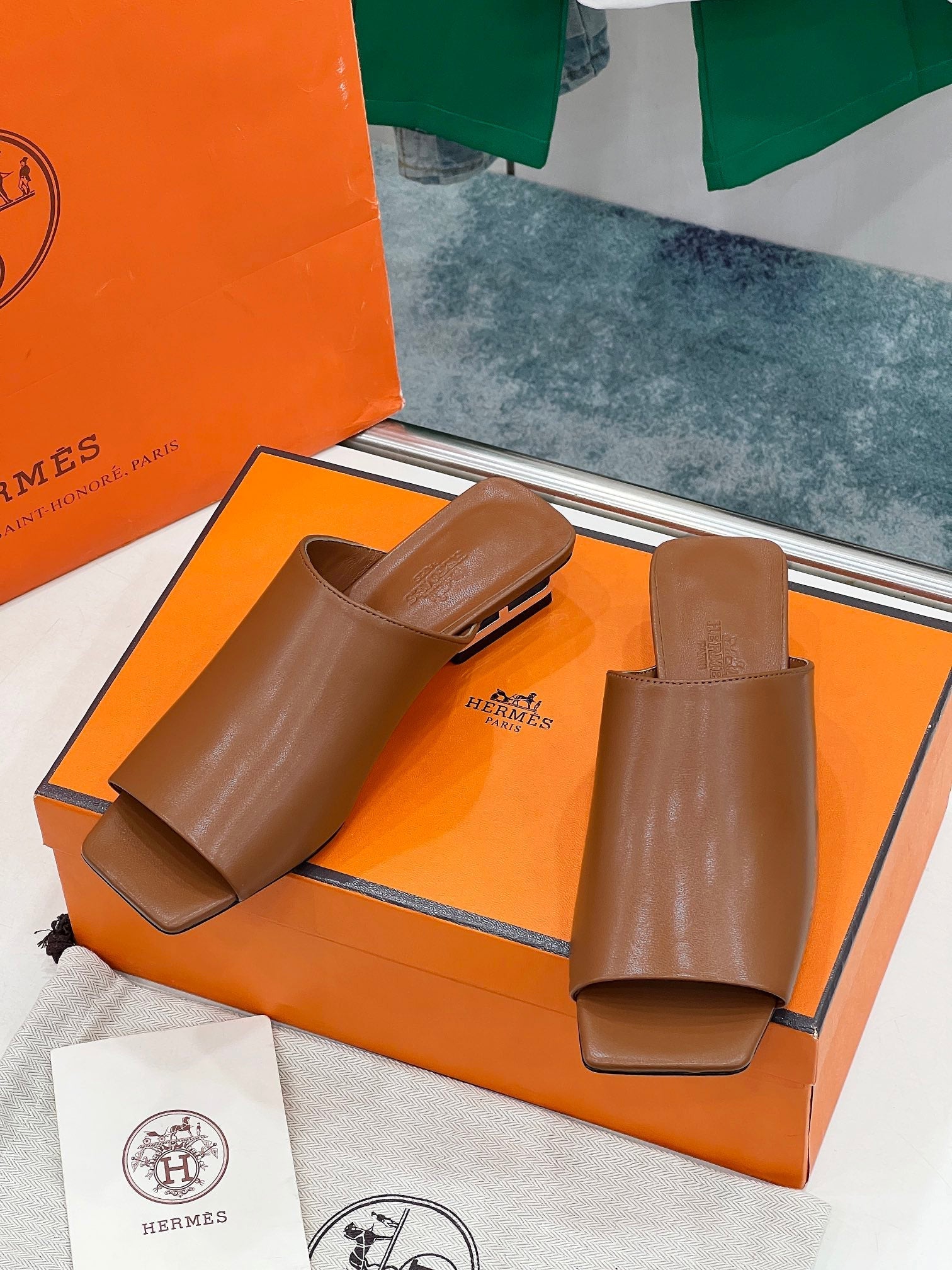 IDOLE SANDAL IN BRONZE BROWN CALFSKIN、mysite、Cacoeks