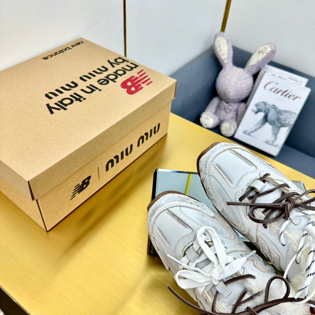 MIUxNB 530 SNEAKER MULES IN DISTRESSED WHITE CALFSKIN SHEARLING、mysite、Cacoeks