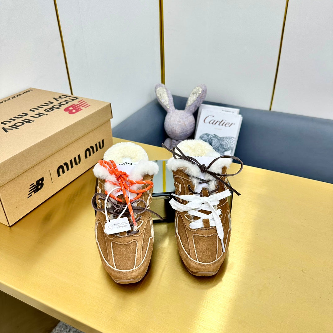 MIUxNEW 530 SNEAKER MULES IN BROWN BLEACHED SUEDE SHEARLING、mysite、Cacoeks