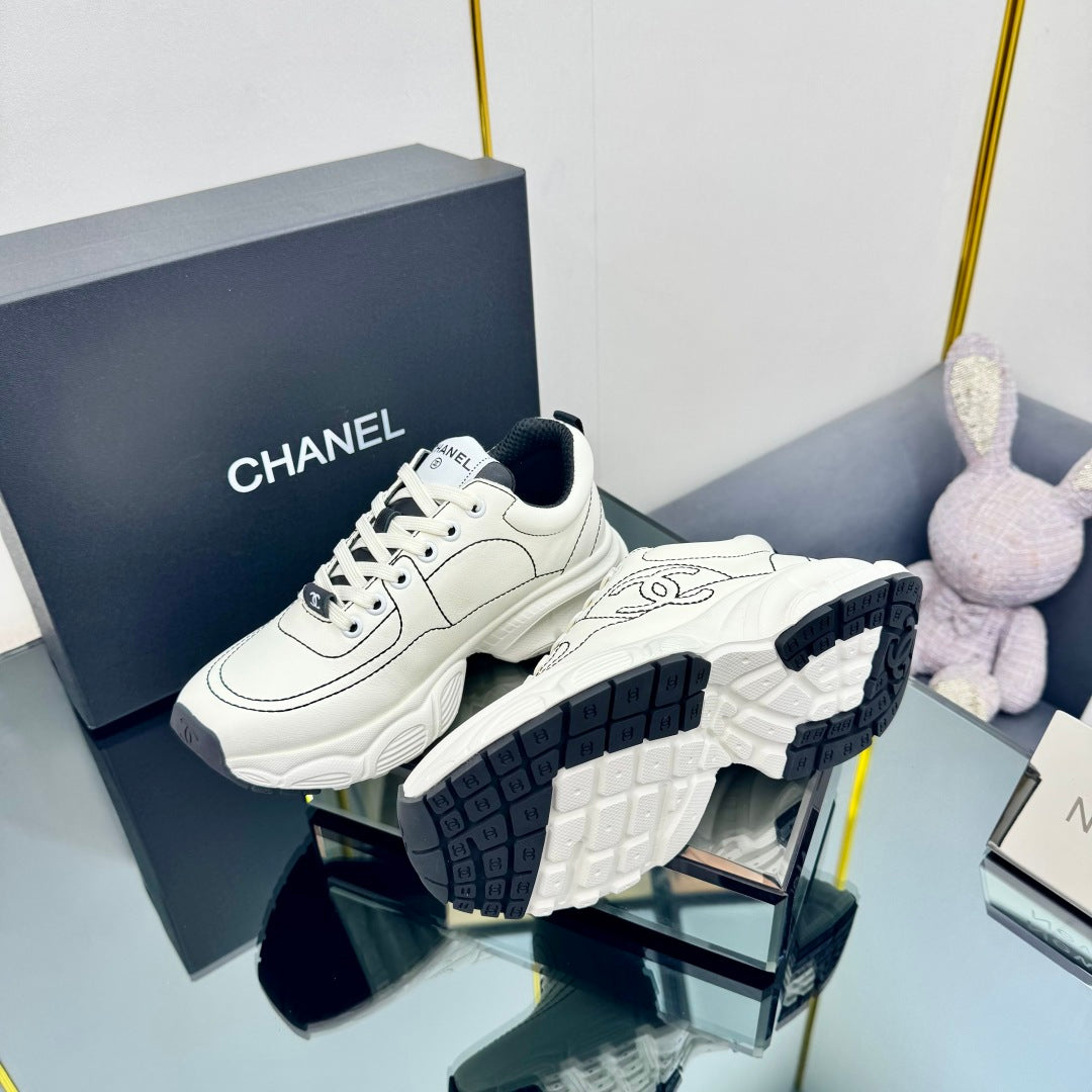 TRAINERS SNEAKER IN WHITE CALFSKIN WITH BLACK EMBROIDERED、mysite、Cacoeks