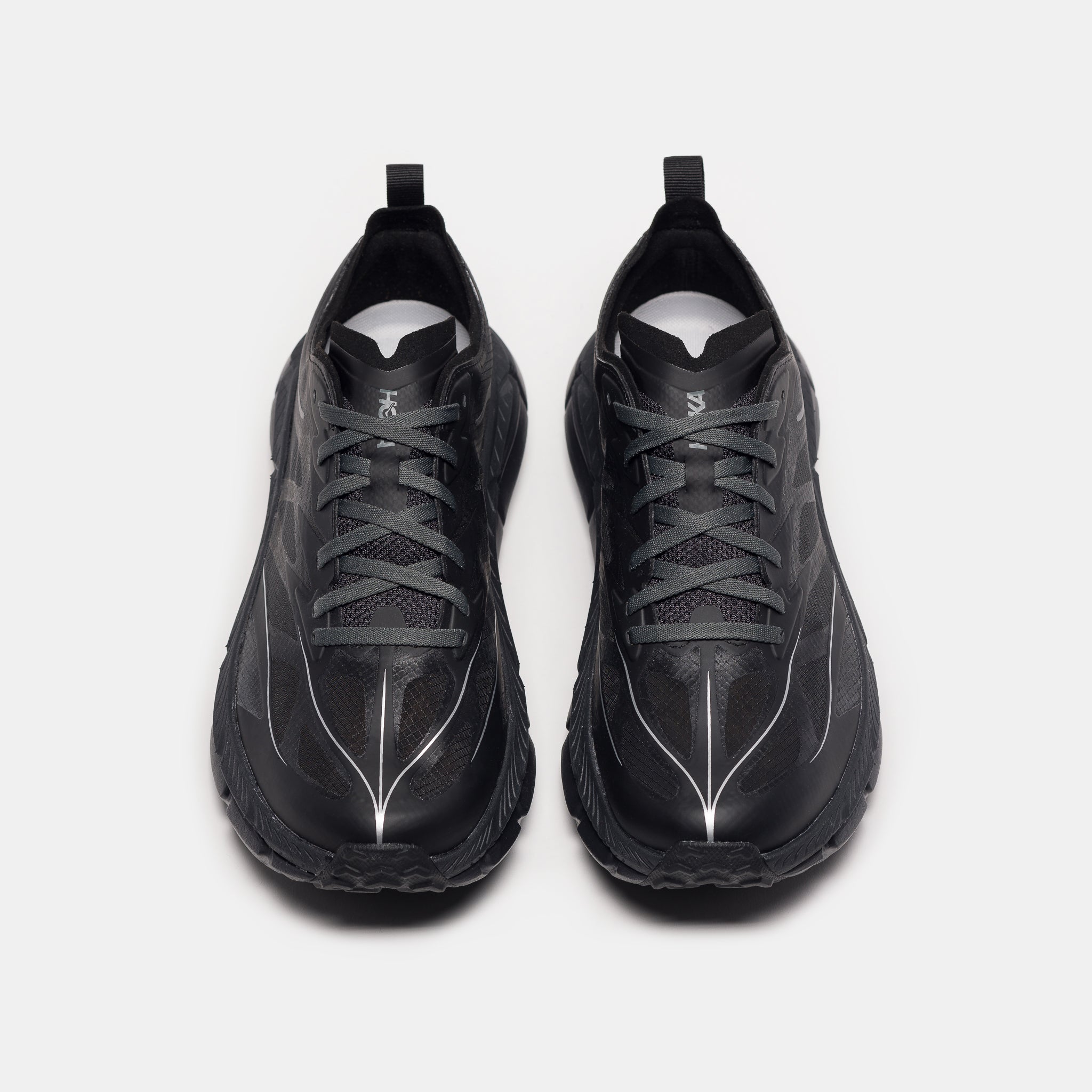 Mafate Speed 4 Lite Sneaker in Black/Outer Orbit