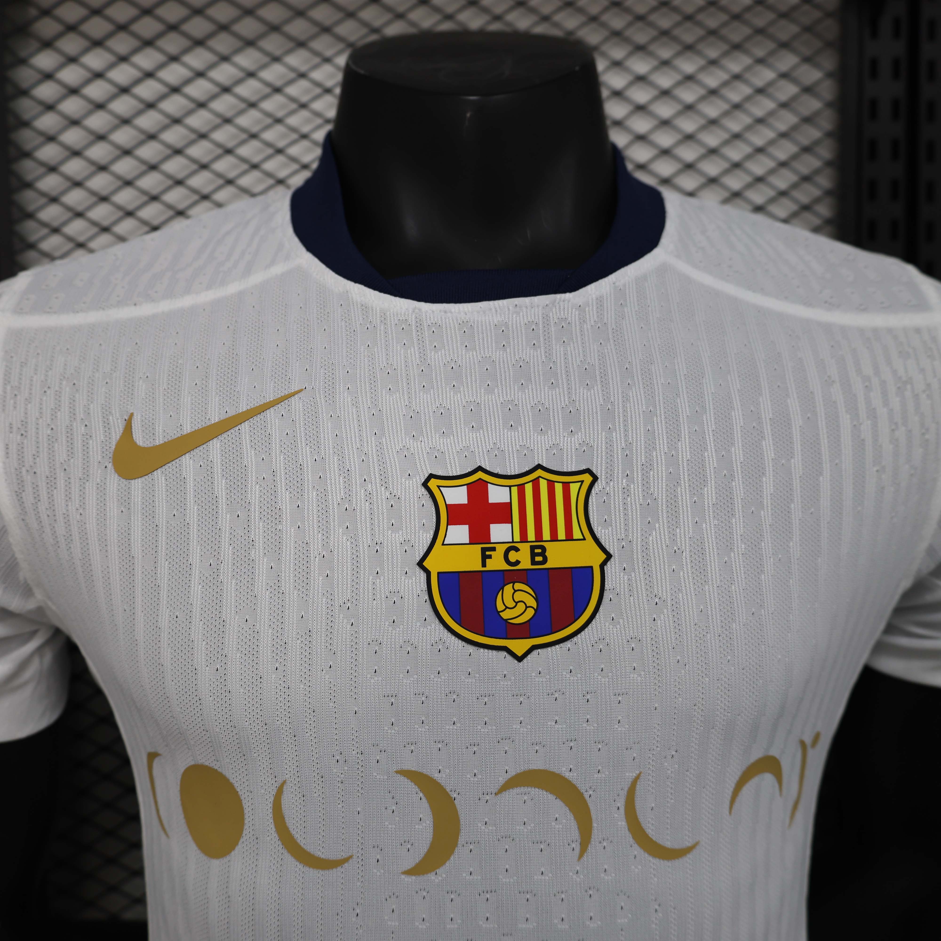 2025/2026 Player Version Barcelona Special Edition White Football Shirt 1:1 Thai Quality:football jersey mysite: unitedjerseyfootball 邓江浪:football