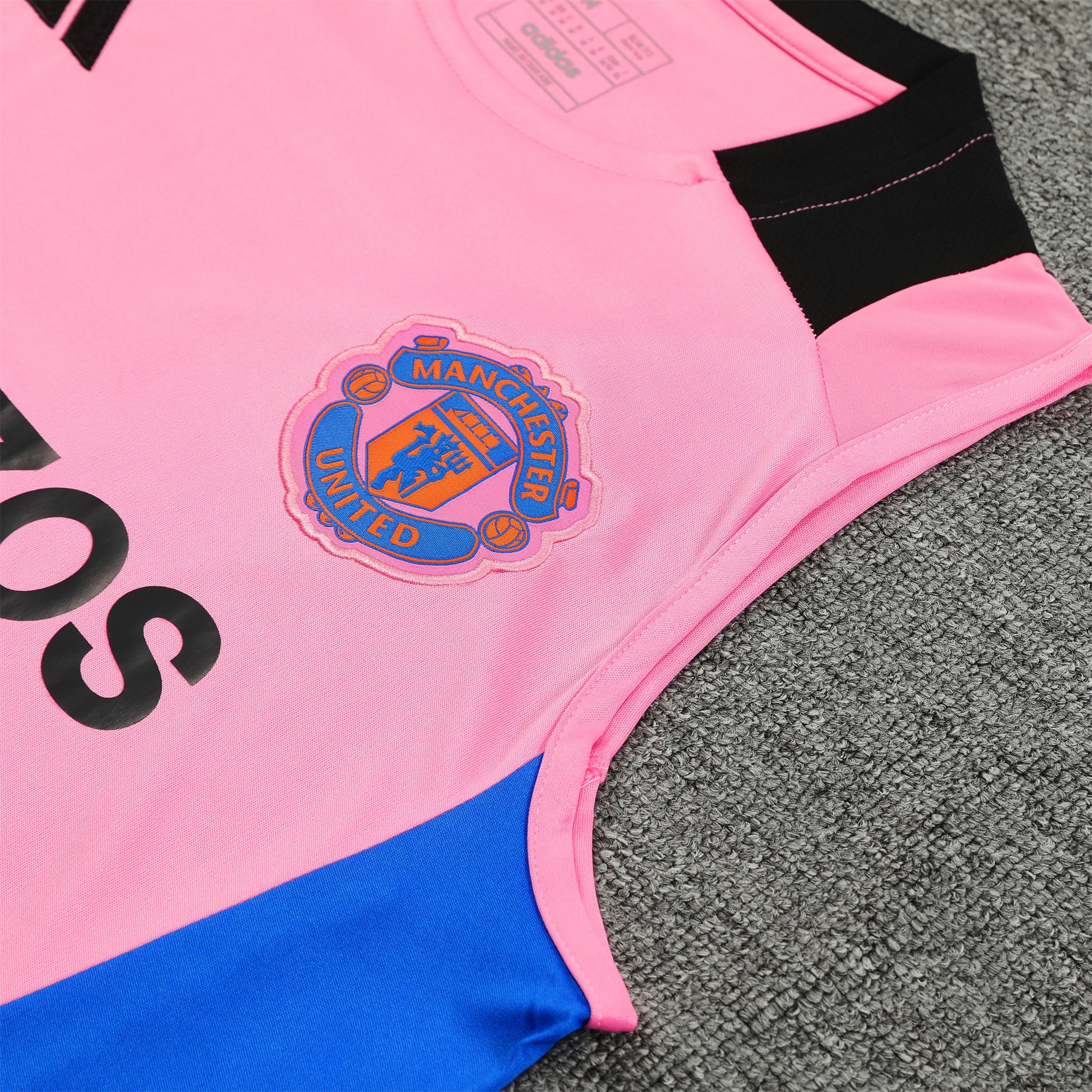 Higojerseys-Manchester United 24-25 Vest Training Set - Pink Vest & Black Shorts