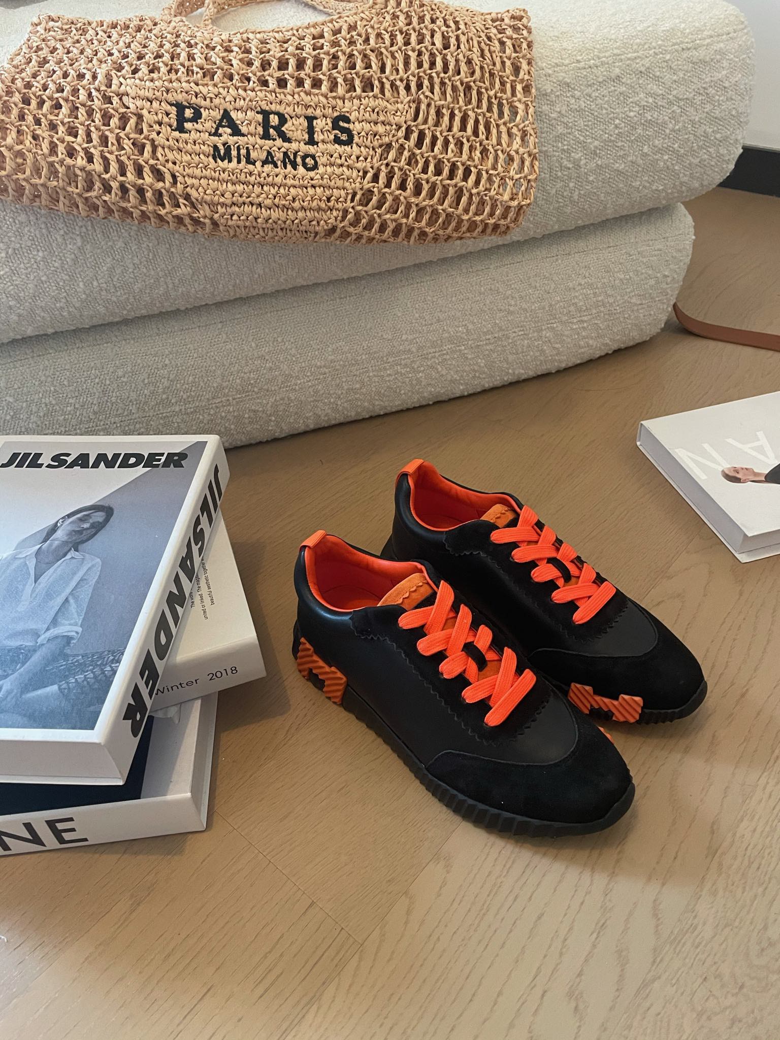 BOUNCING SNEAKERS BLACK CALFSKIN WITH ORANGE LACES、mysite、Cacoeks