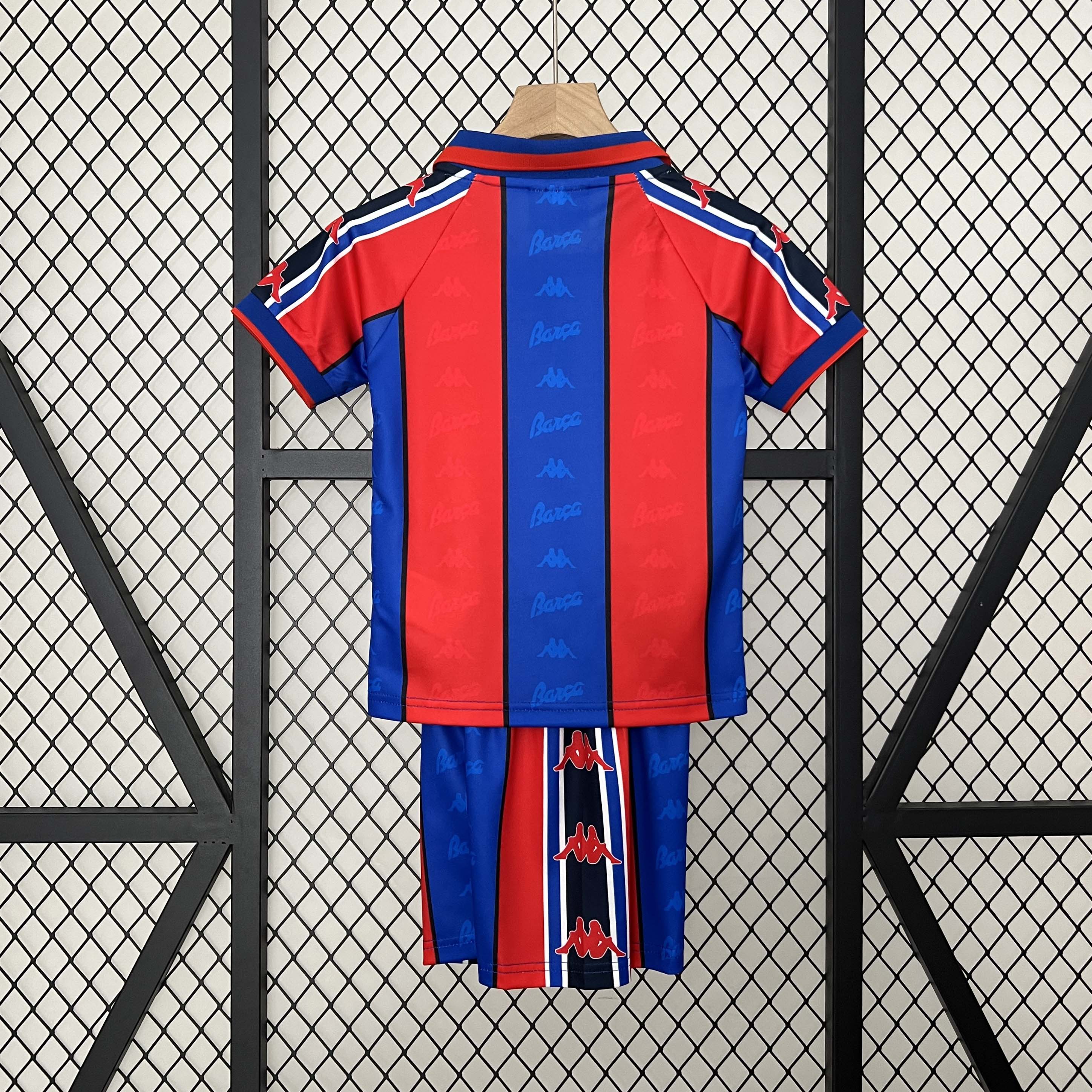 1996/1997 Retro Barcelona Home Football Shirt 1:1 Thai Quality Kids Size:football jersey mysite: unitedjerseyfootball 邓江浪:football