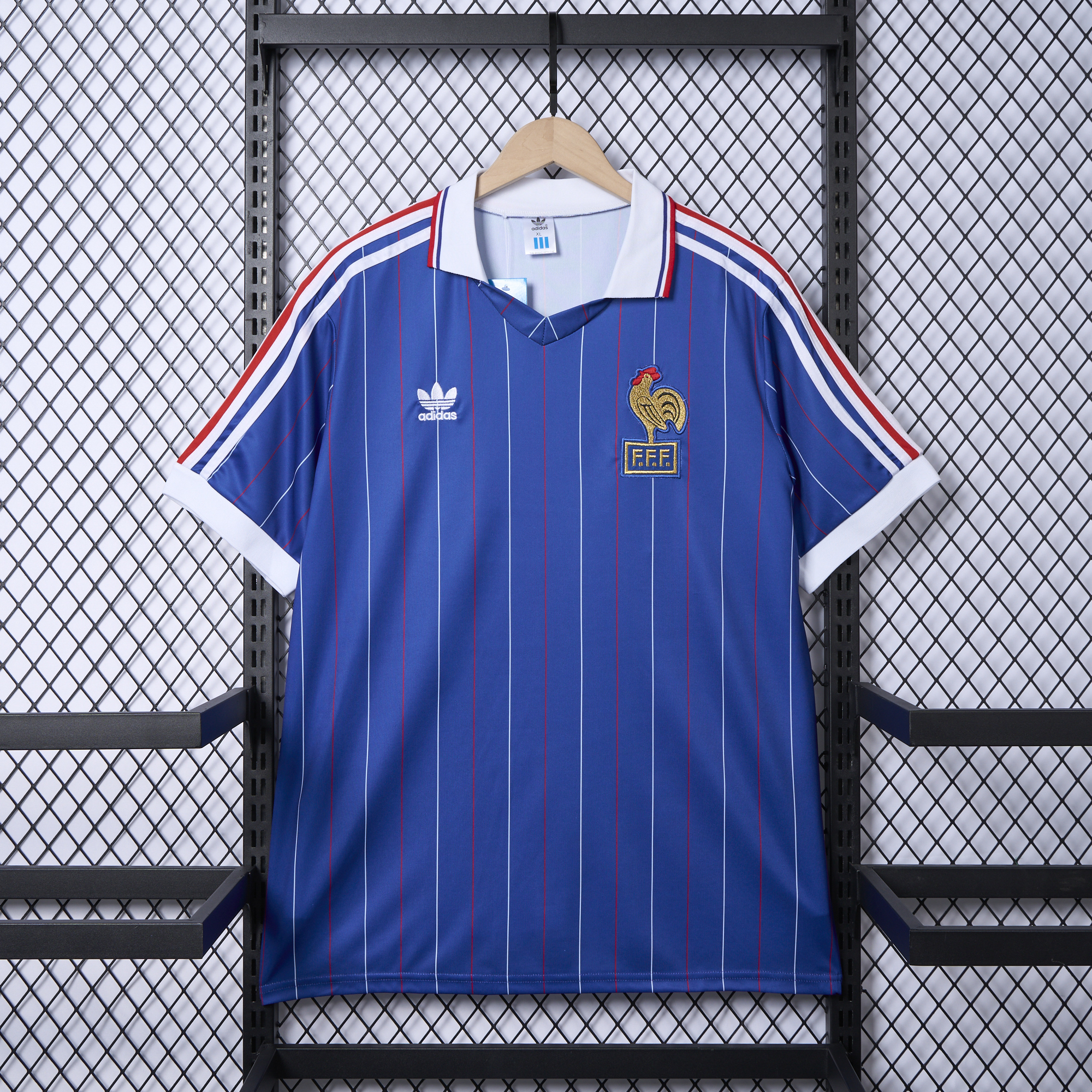 Higojerseys-Retro France 1982 Home Stadium Jersey