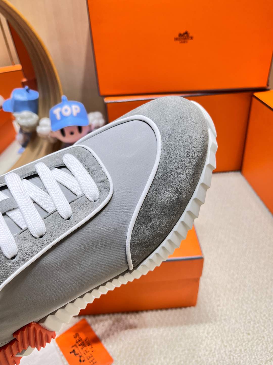 BOUNCING SNEAKER IN SMOKE GRAY SUEDE AND CALFSKIN、mysite、Cacoeks