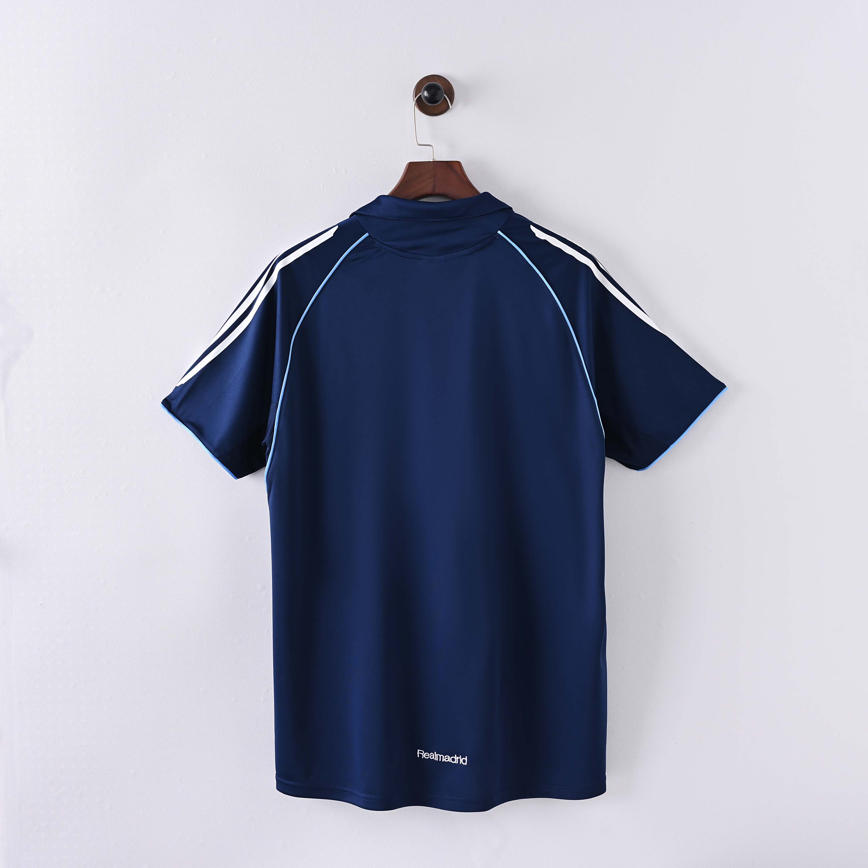 2005/2006 Retro Real Madrid Away Football Shirt1:1 Thai Quality:football jersey mysite: unitedjerseyfootball 邓江浪:football