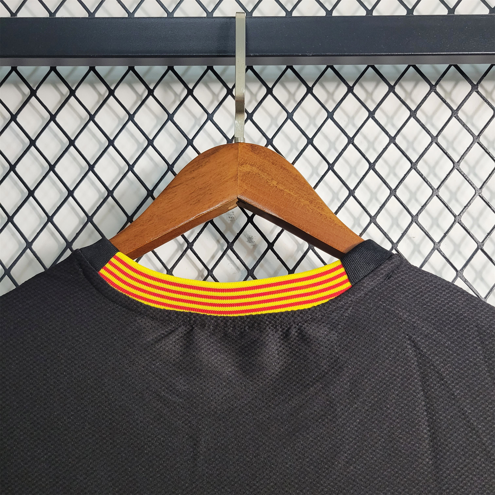 Higojerseys-Retro Barcelona 13-14 Third Jersey