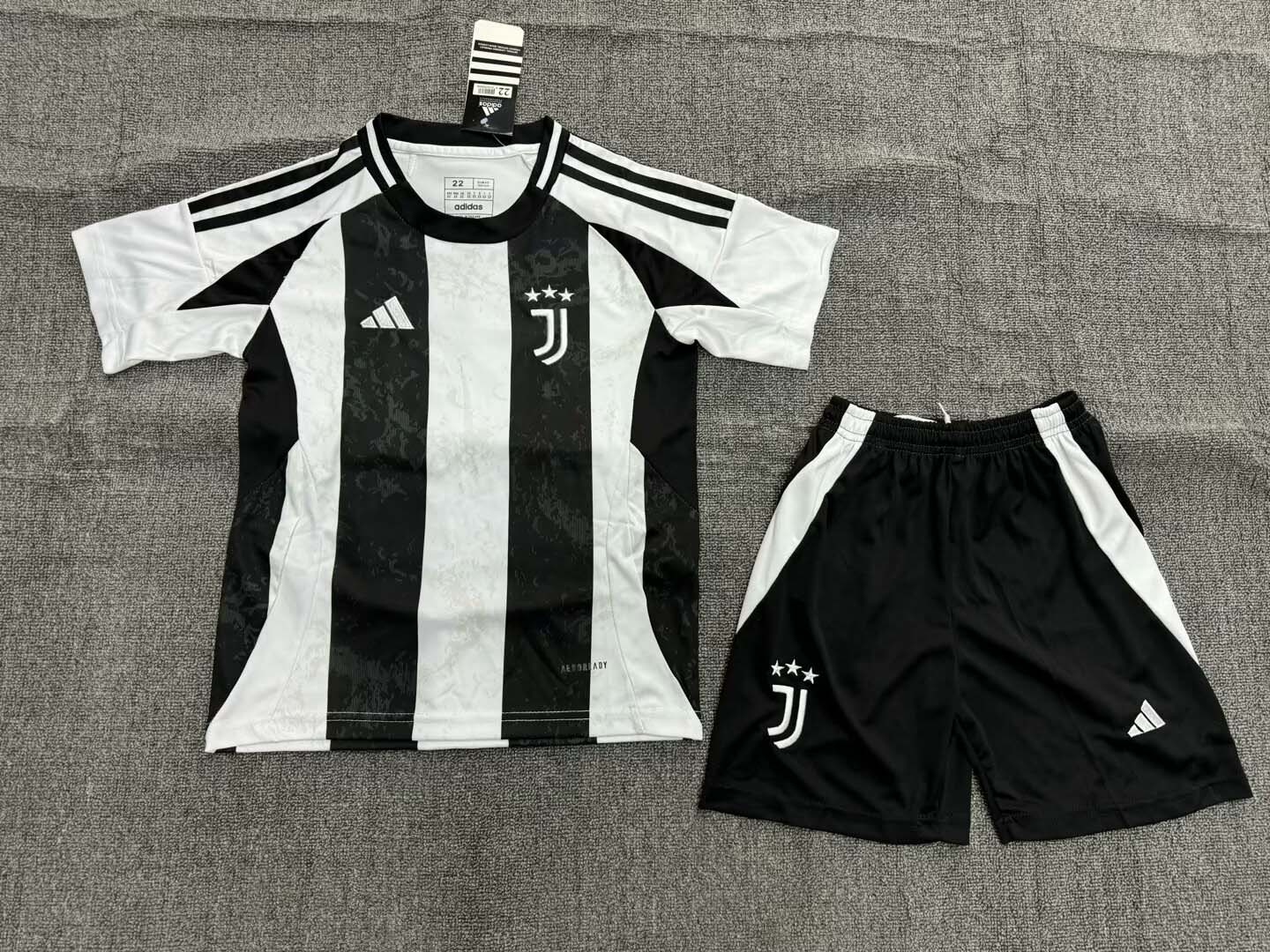 2024/2025 Juventus Home Soccer Jersey 1:1 Thai Quality Kids Size:football jersey mysite: unitedjerseyfootball 邓江浪:football