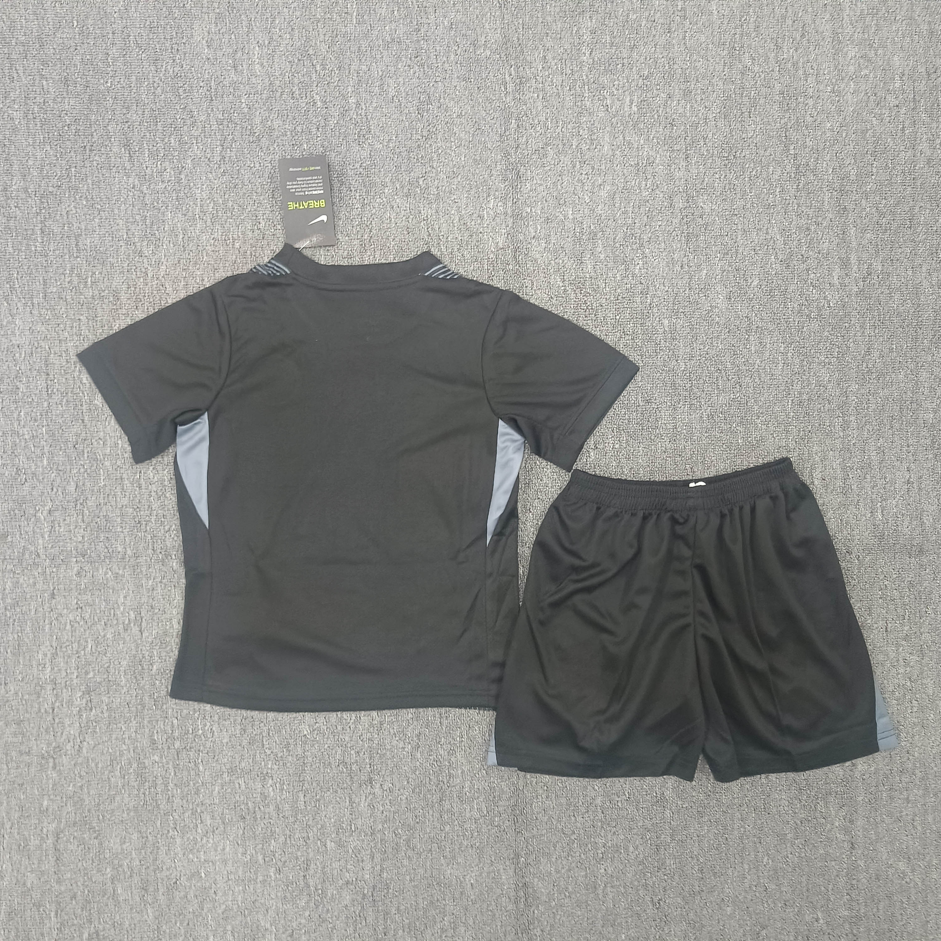 2025/2026 Chelsea Goalkeeper Black Football Shirt 1:1 Thai Quality Kids Size:football jersey mysite: unitedjerseyfootball 邓江浪:football