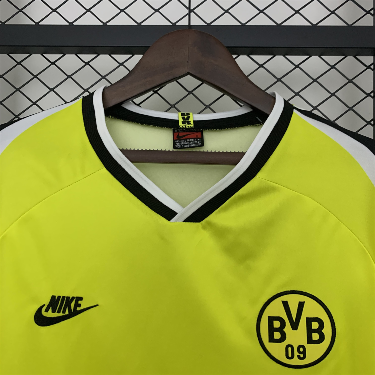 foot-Retro Dortmund 1995-96 Home Jersey