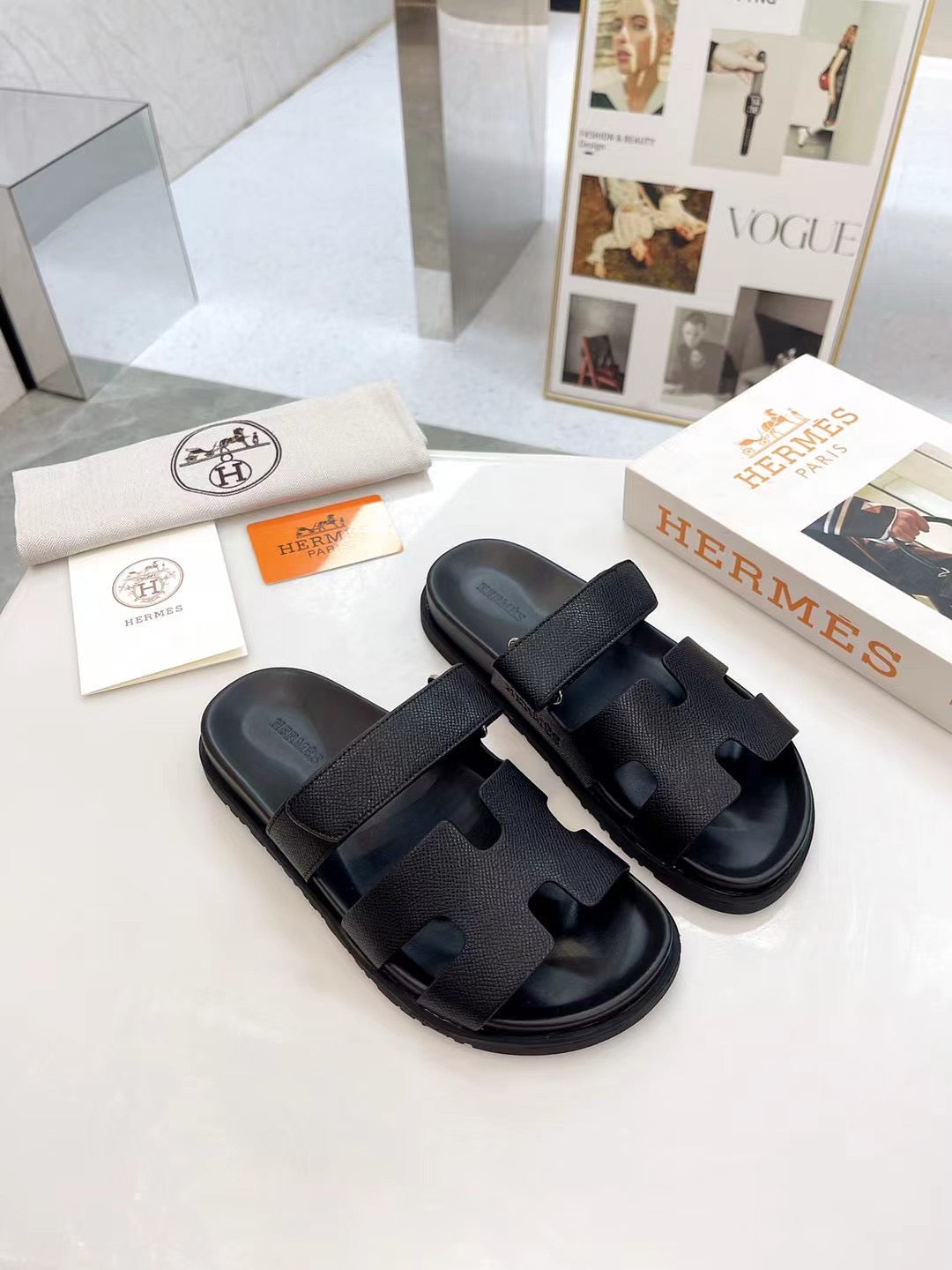 CHYPRE SANDAL IN BLACK CALFSKIN 186752、mysite、Cacoeks