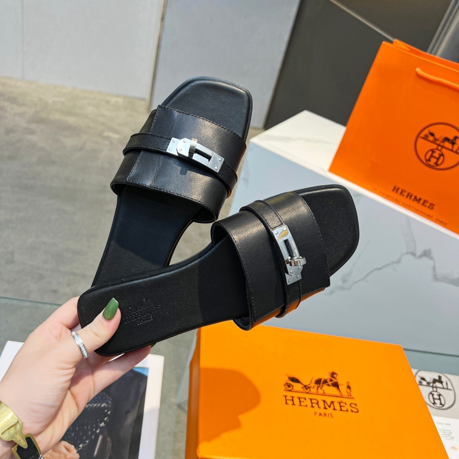 Giulia Sandal Black Calfskin、mysite、Cacoeks