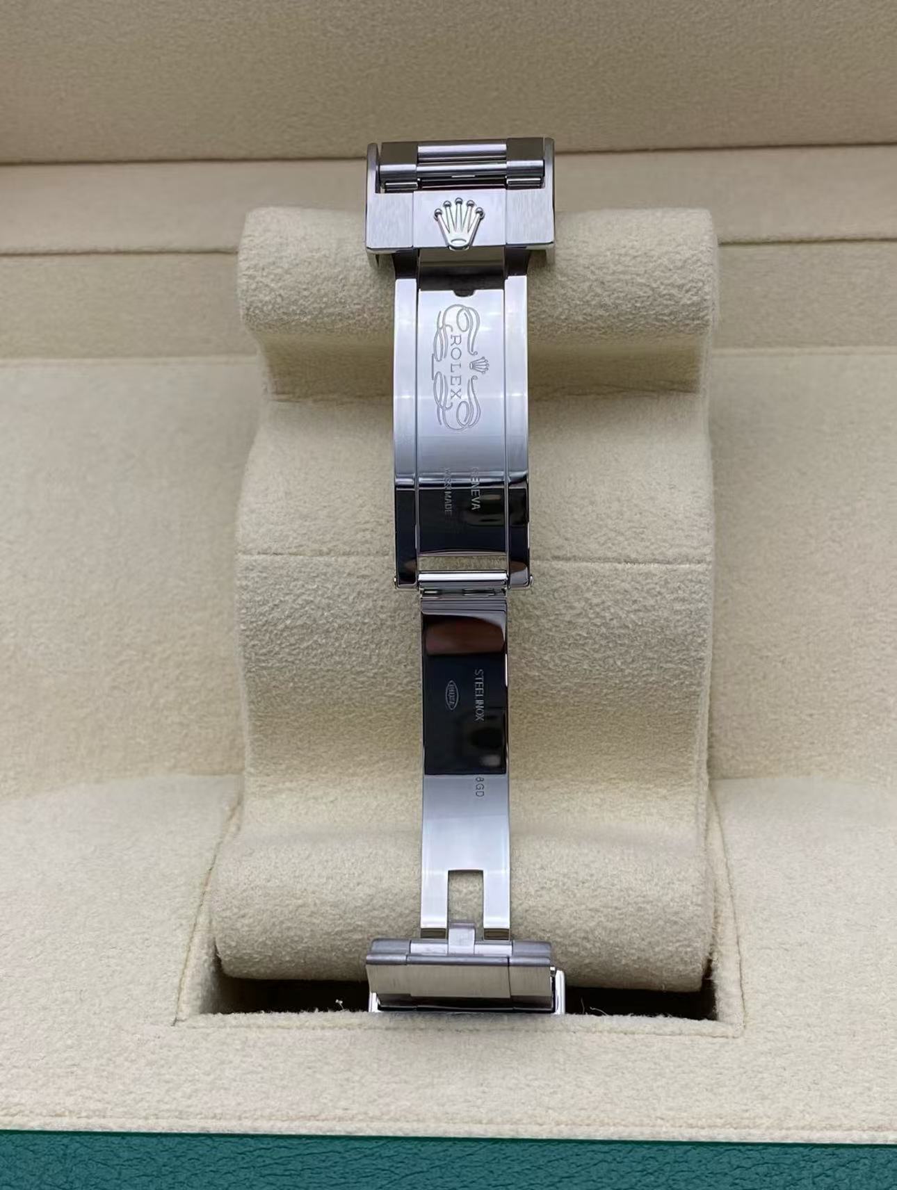 Rolex Submariner No Date Super Clone SwissReplica Watch Ref 124060-3230 Swiss Movement