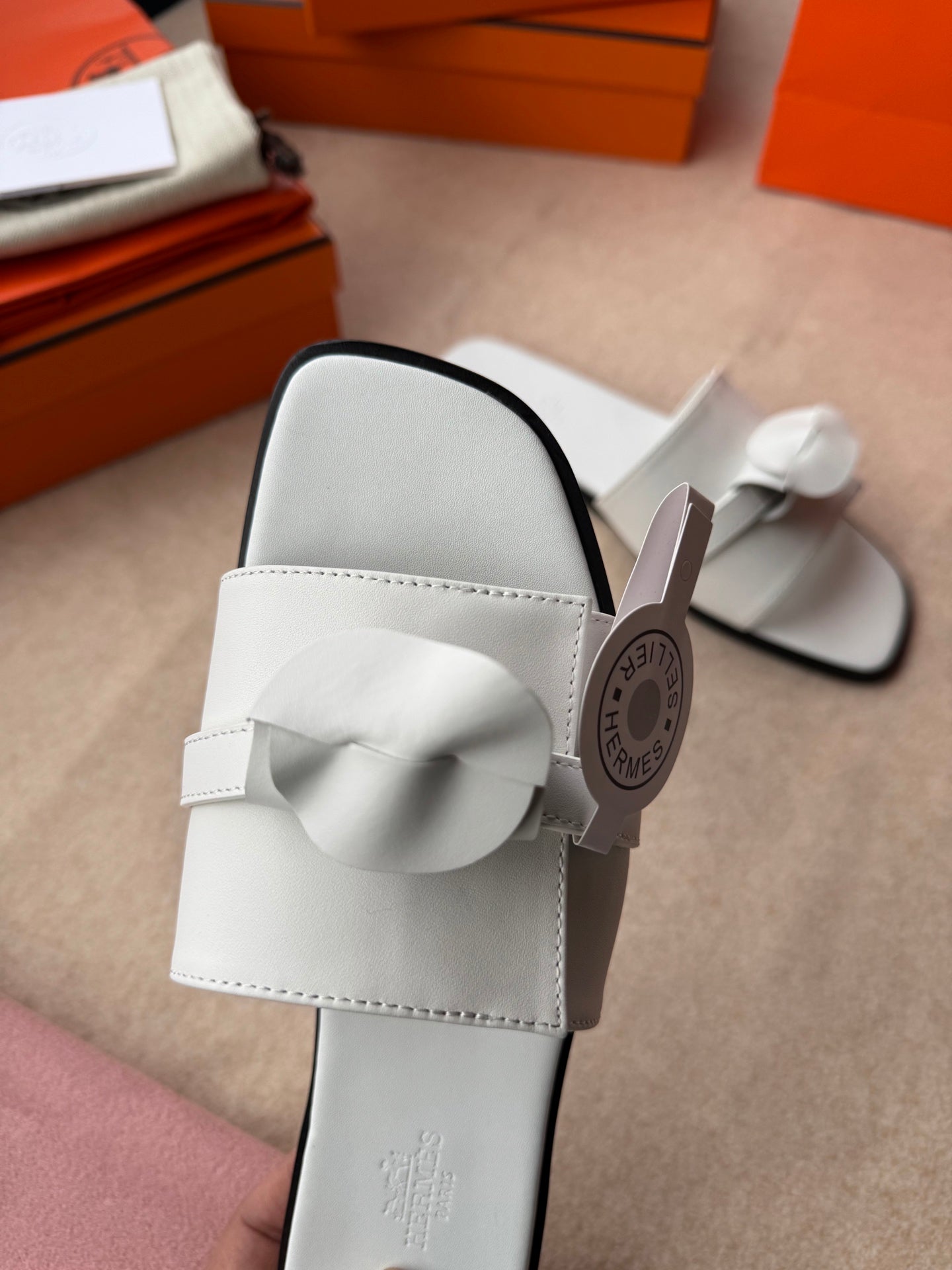 0RAN SANDALS IN WHITE CALFSKIN、mysite、Cacoeks