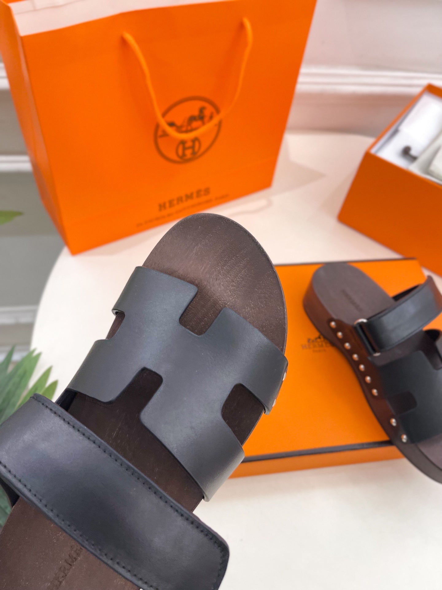 KOS CLOG IN BLACK CALFSKIN、mysite、Cacoeks