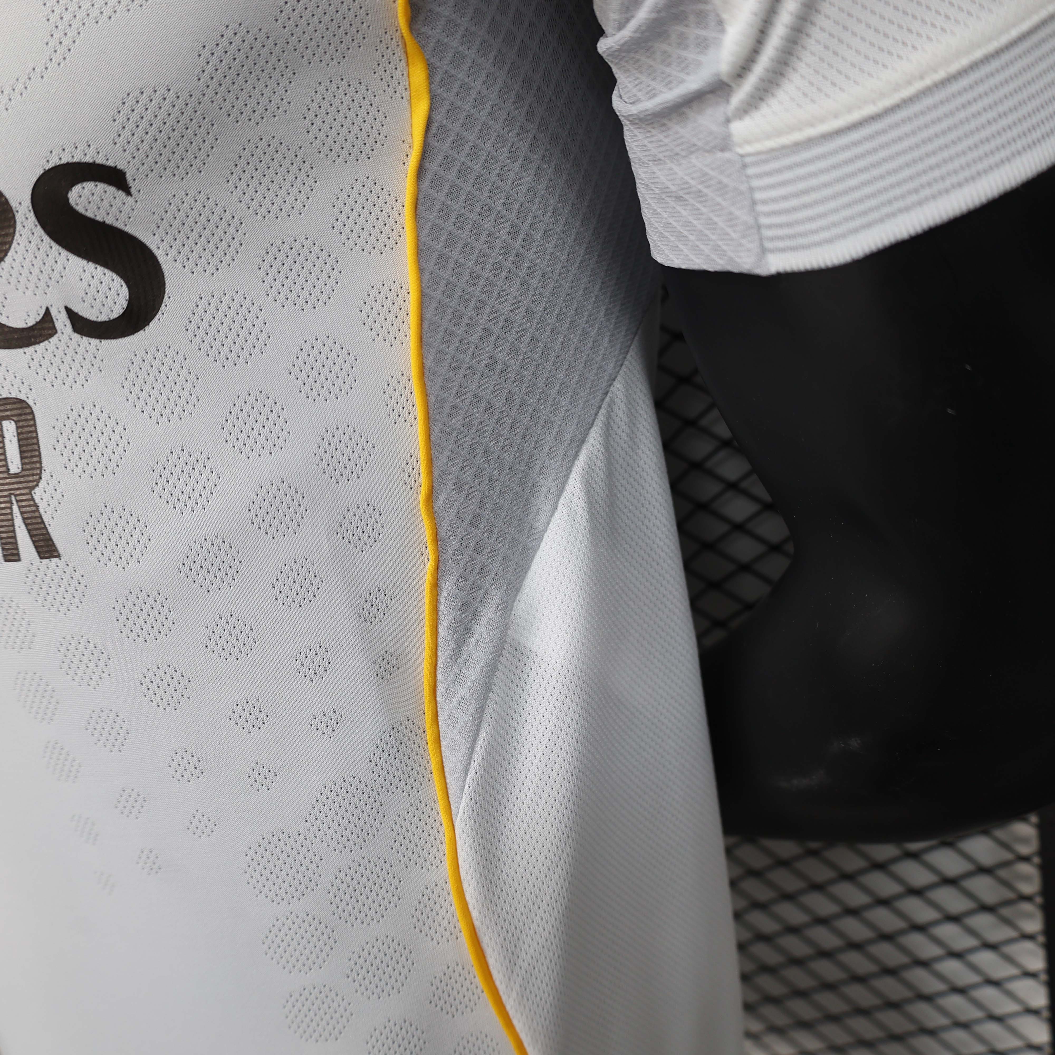 2025/2026 Player Version Real Madrid Home Football Shirt1:1 Thai Quality:football jersey mysite: unitedjerseyfootball 邓江浪:football