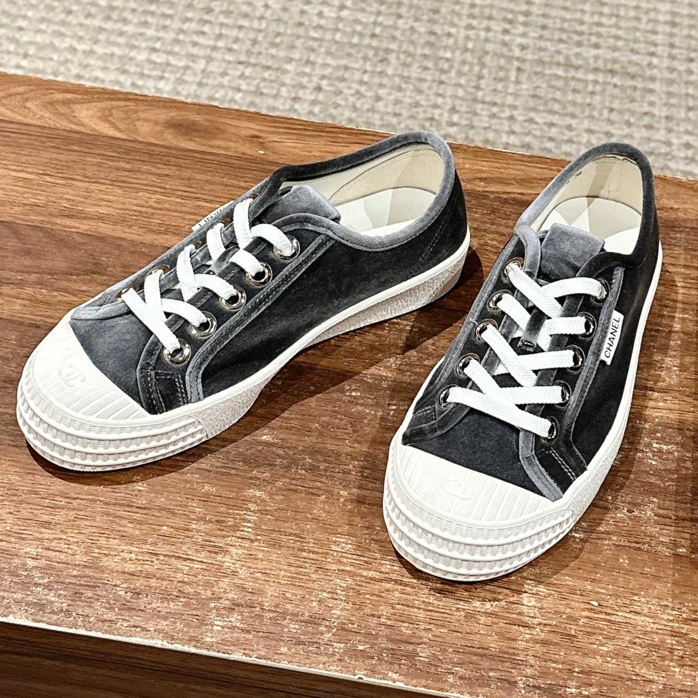 CONVERSE SNEAKER IN CHARCOAL BLACK VELVET、mysite、Cacoeks