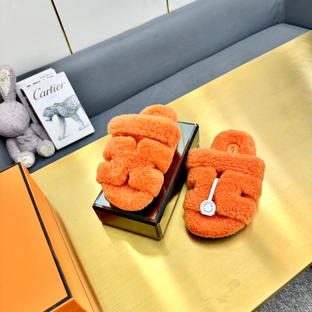 CHYPRE SANDAL IN SPANISH ORANGE SHEARLING、mysite、Cacoeks