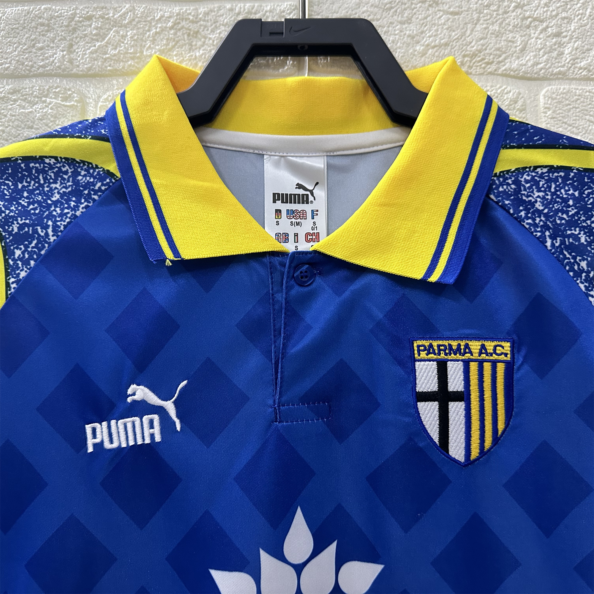 GlobeJersey-Retro Parma 1995-96 Third Jersey - Fans Version