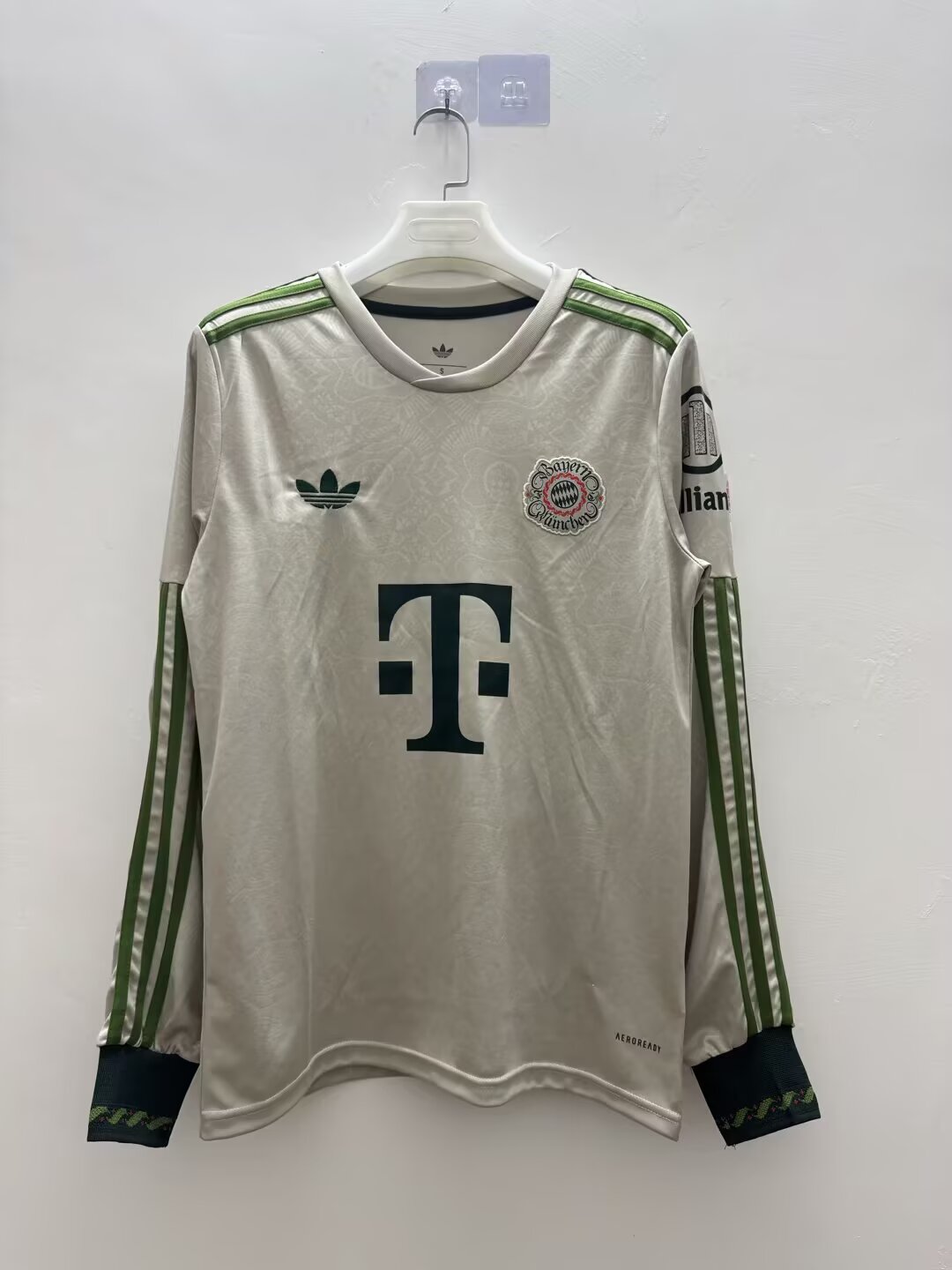 2025/2026 Long Sleeve Bayern Munich Oktoberfest Special Edition Light Grey Football Jersey 1:1 Thai Quality:football jersey mysite: unitedjerseyfootball 邓江浪:football