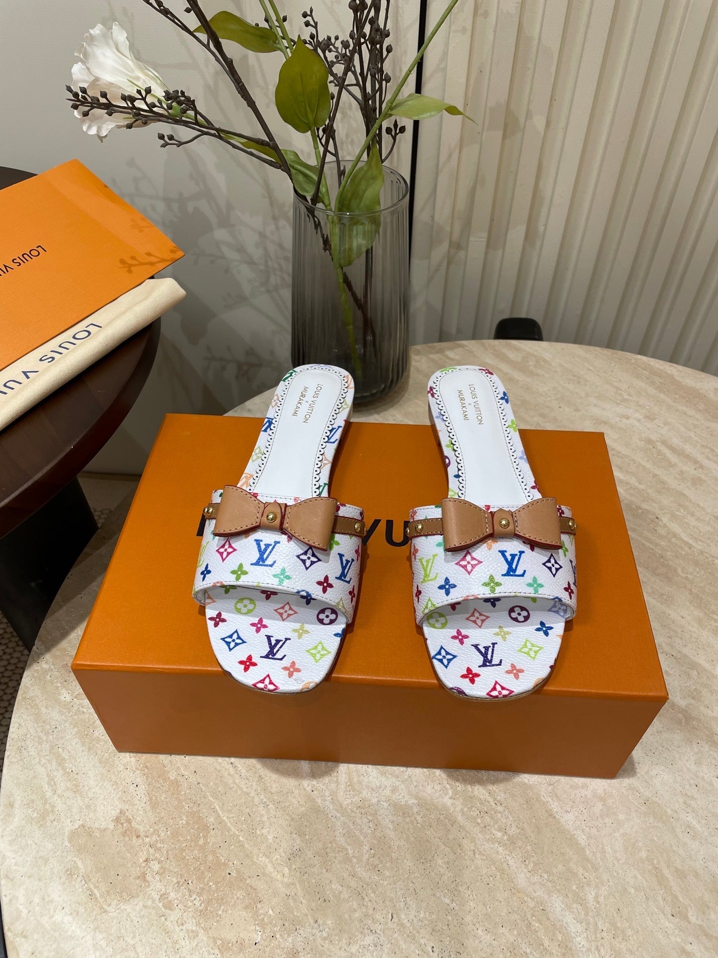 FLAT MULES IN WHITE MONOGRAM LAMBSKIN、mysite、Cacoeks