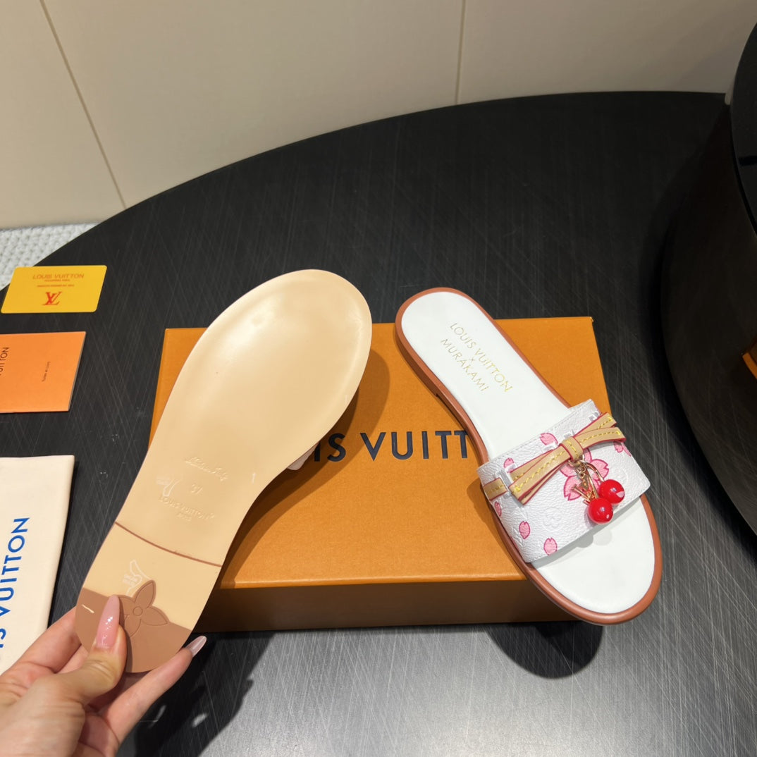 LV SLIDE SANDALS 25S IN WHITE CALFSKIN WITH CHERRY BLOSSOM BUCKLE、mysite、Cacoeks