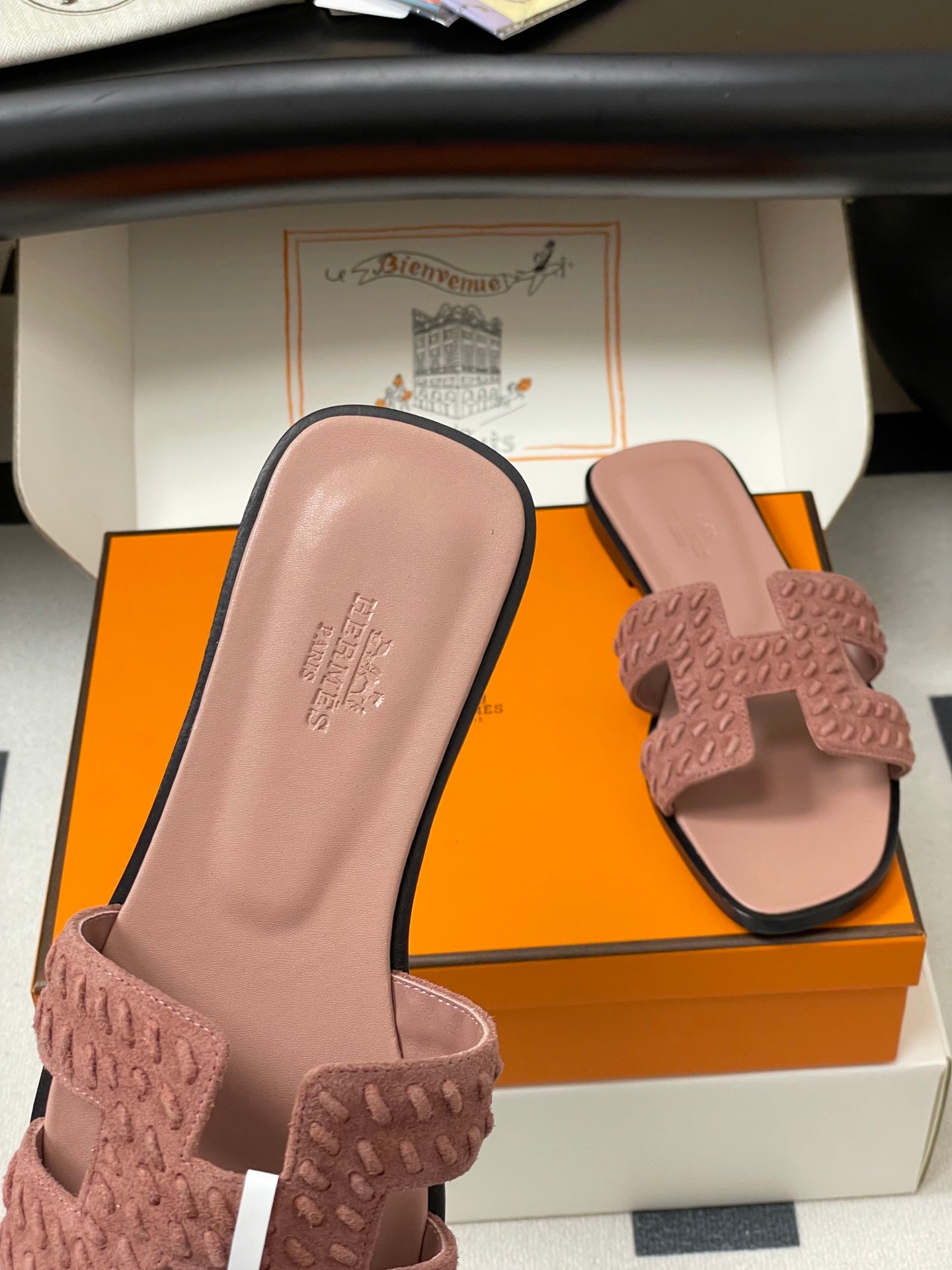 HM 25S ORAN SANDAL IN PEACHY PINK SUEDE AND LAMBSKIN、mysite、Cacoeks