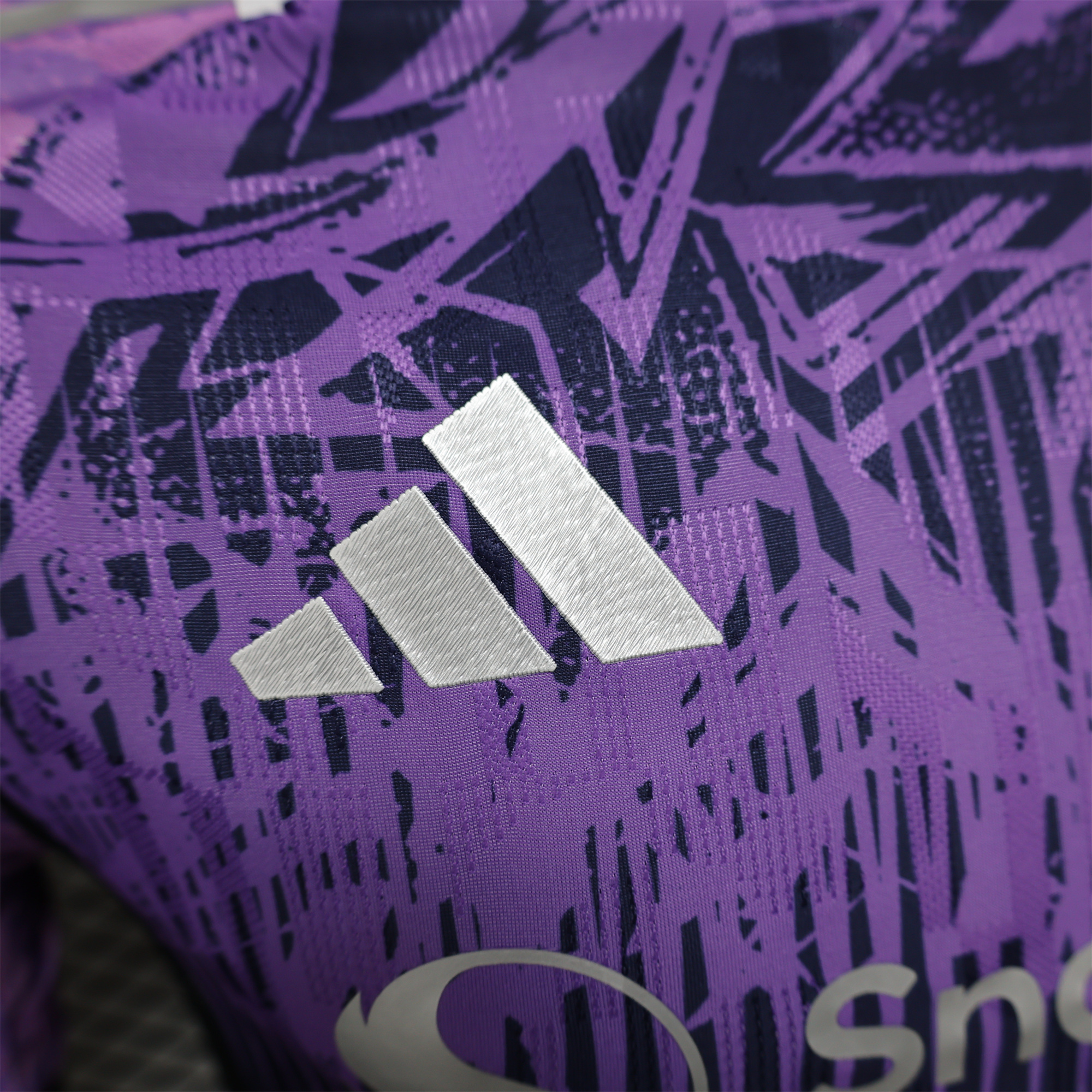 ManixJersey.com | Manchester United 24-25 Purple 2 Special Edition Jersey - Player Version -Customize Name, Number and Patch | Worldwide Shipping