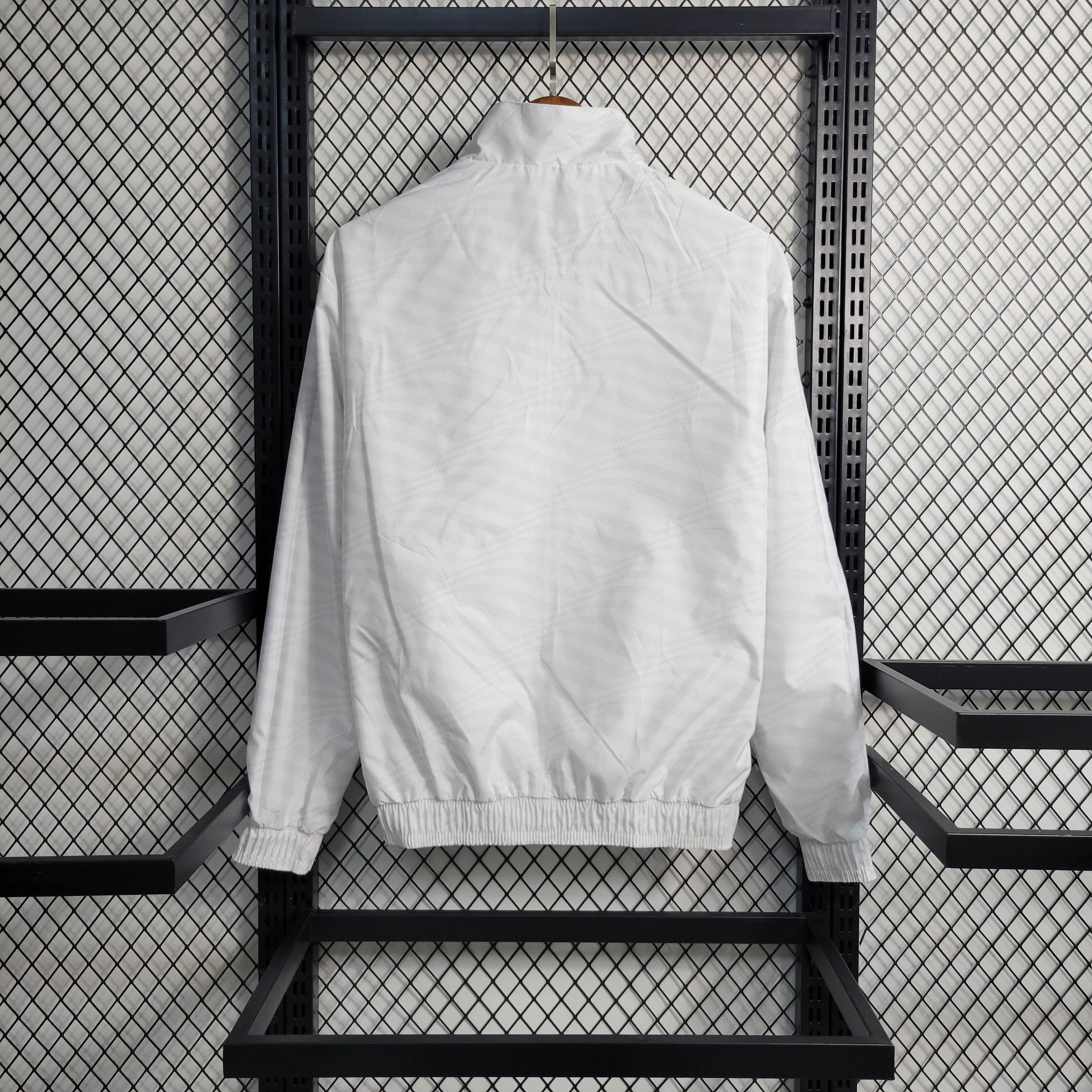 2023/2024 Real Madrid Reversible Windbreaker White:football jersey mysite: unitedjerseyfootball 邓江浪:football