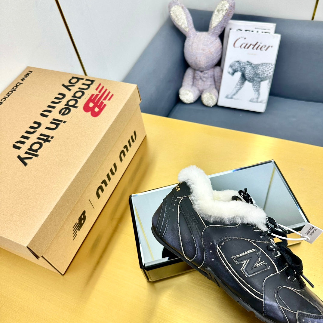 MIUXNB 530 SNEAKERS IN BLACK CALFSKIN SHEARLING、mysite、Cacoeks