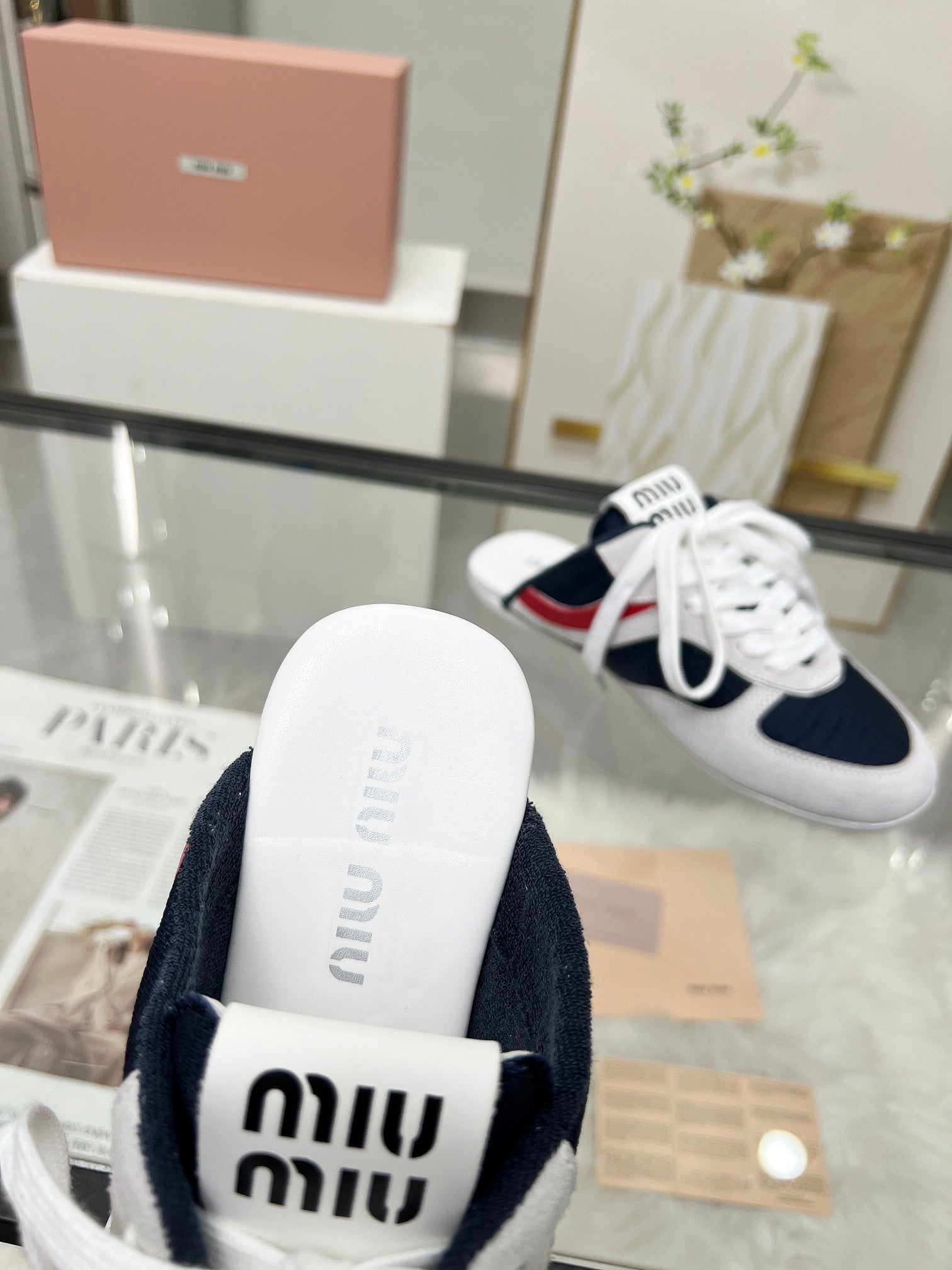 GYMNASIUM SNEAKERS MULES IN OFF WHITE SUEDE AND NAVY BLUE TECHNICAL FABRIC、mysite、Cacoeks