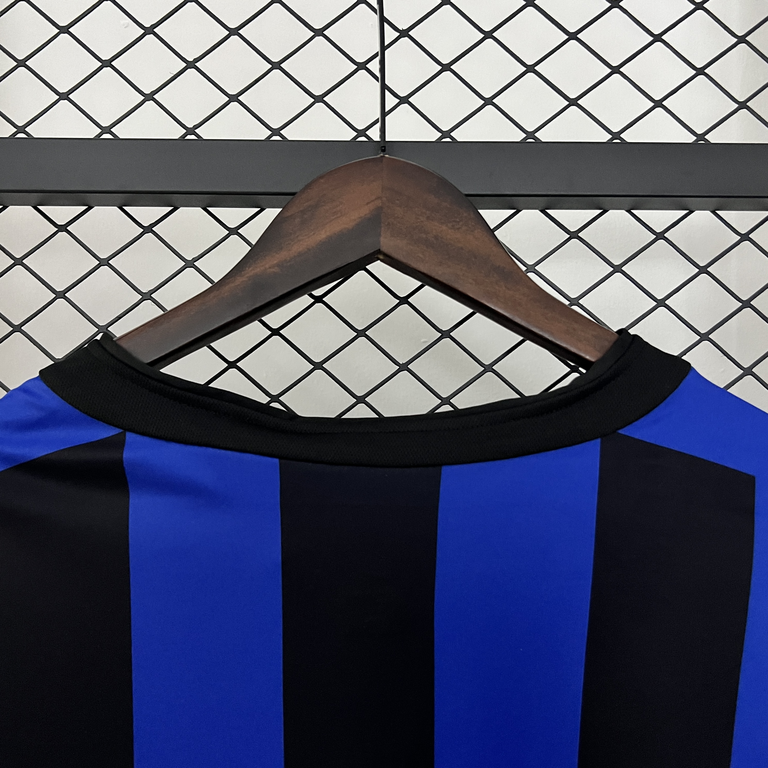 ManixJersey.com | Retro Inter Milan 2002-03 Home Jersey -Customize Name, Number and Patch | Worldwide Shipping