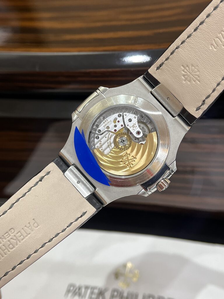 Đồng Hồ Patek Philippe 5726G Dây Da Màu Đen GRF 40 (3)