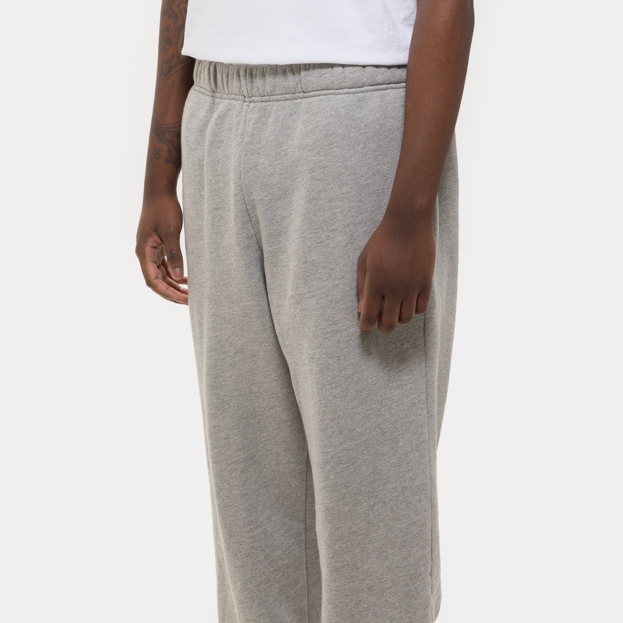 Heavyweight Classic Sweatpant in Heather Grey