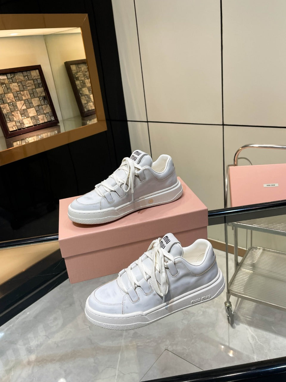 SKATEBOARD SNEAKERS IN OFF WHITE BLEACHED CALFSKIN、mysite、Cacoeks