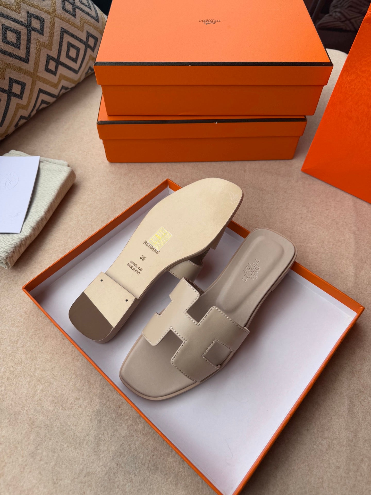 0RAN SANDALS IN KHAKI BROWN CALFSKIN、mysite、Cacoeks