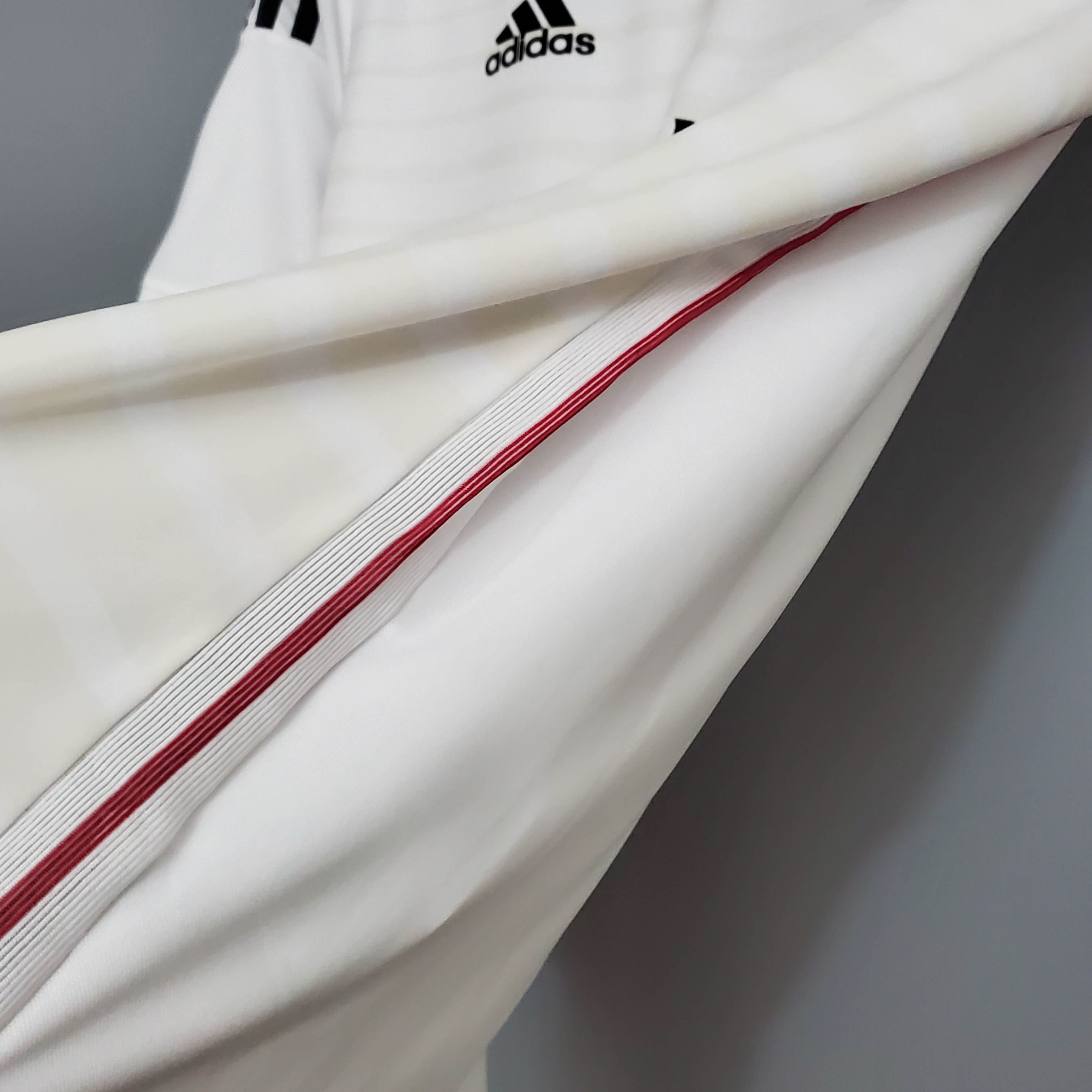 2014/2015 Retro Real Madrid Home:football jersey mysite: unitedjerseyfootball 邓江浪:football