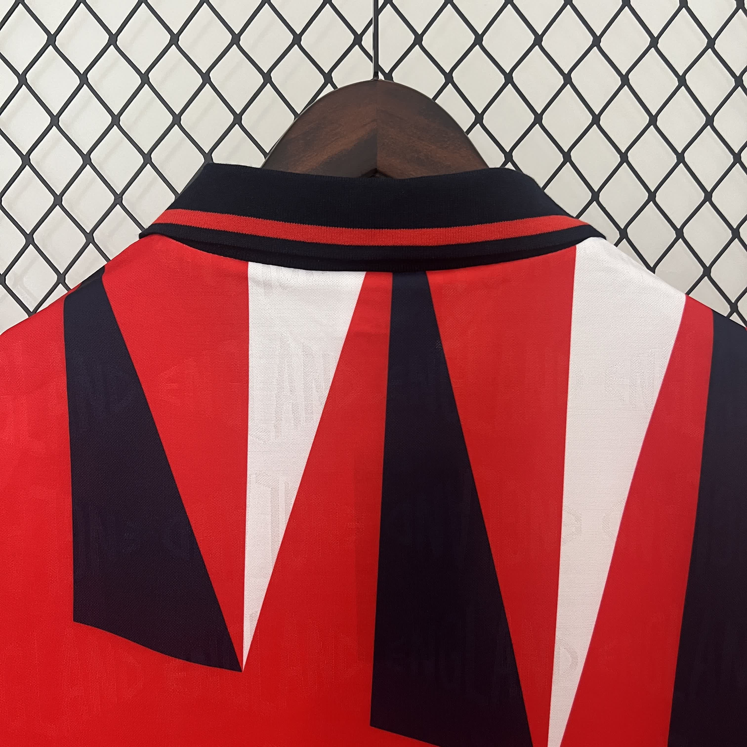 GlobeJersey-Retro England 1992 Away Jersey - Fans Version