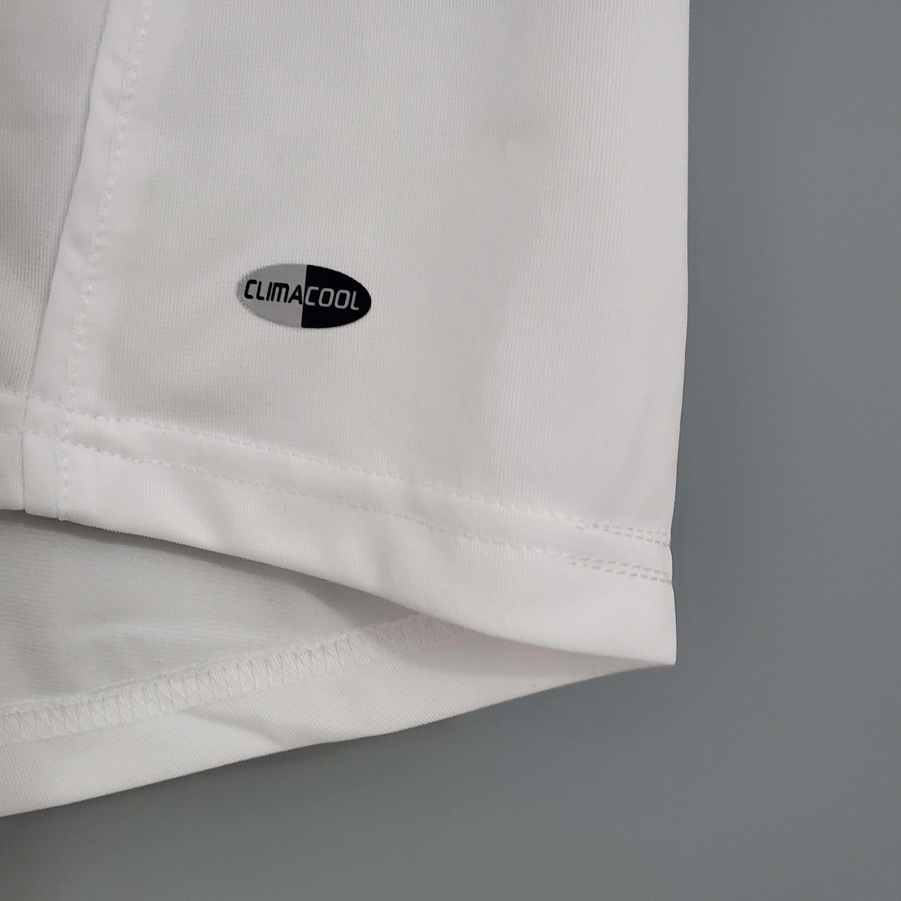 2005/2006 Retro Real Madrid Home:football jersey mysite: unitedjerseyfootball 邓江浪:football