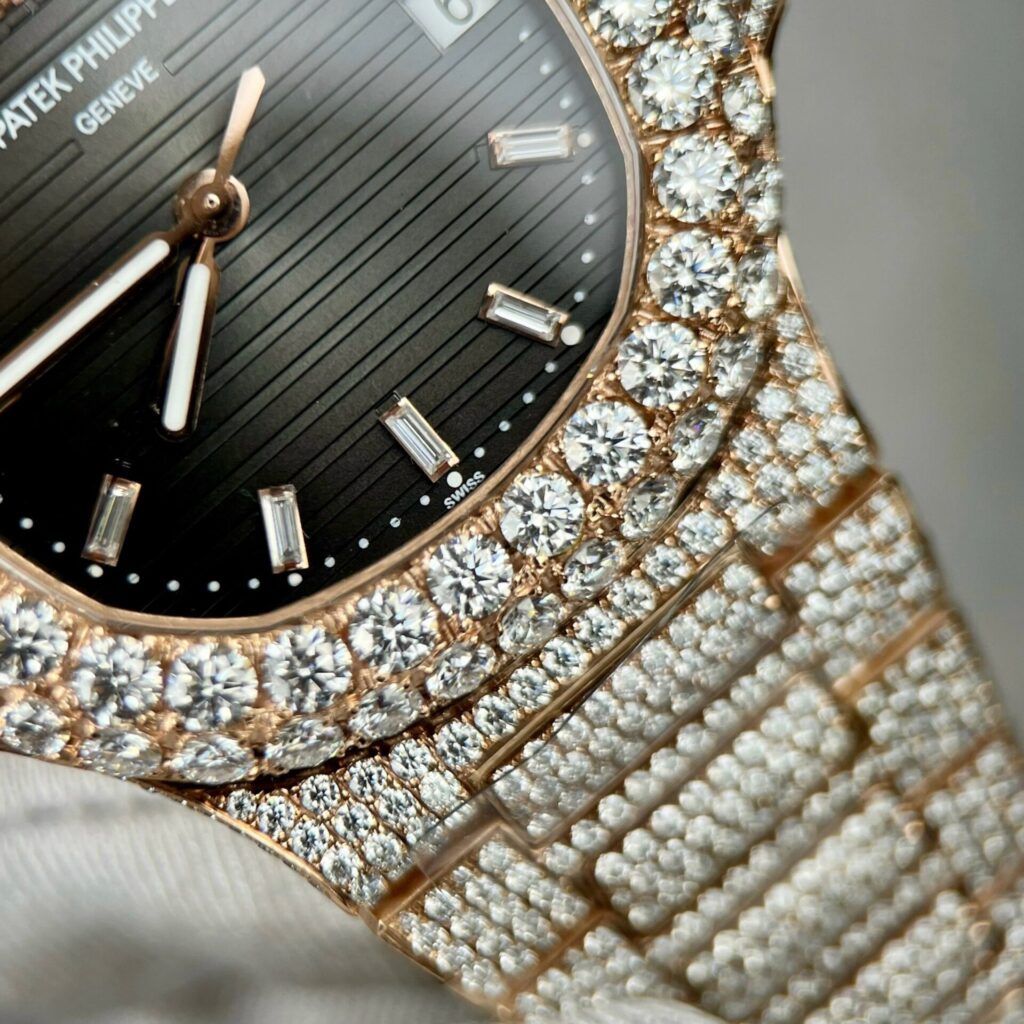 Đồng Hồ Patek Philippe 5711 Tinh Chỉnh Độ Kim Cương Moissanite 3K 40mm (1)